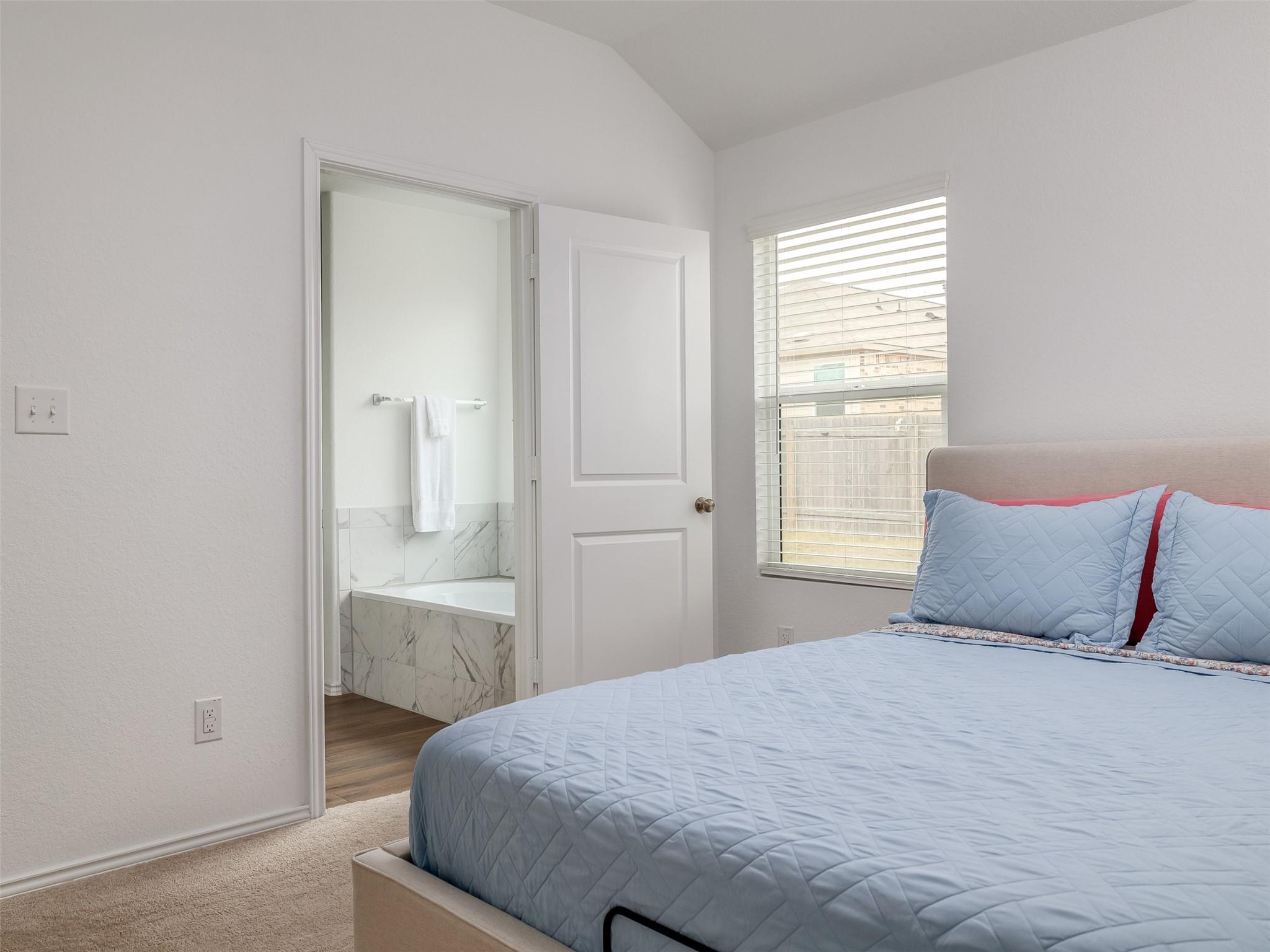 340 Sonterra DR