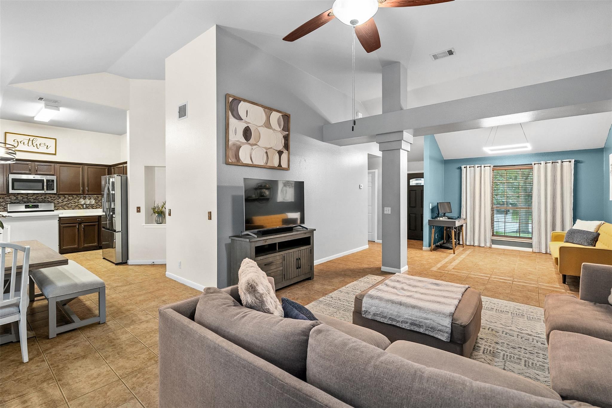 113 MEADOWSIDE DR