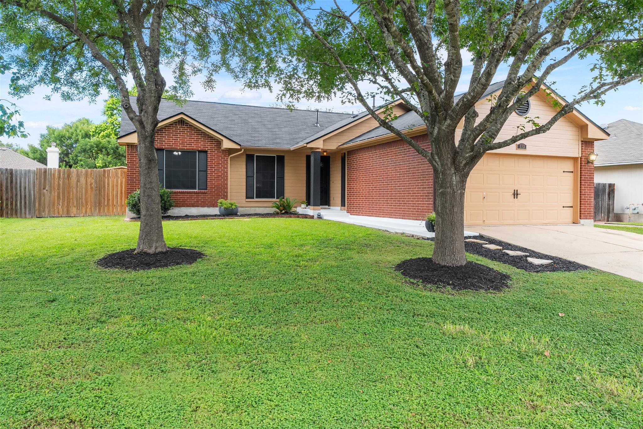 113 MEADOWSIDE DR