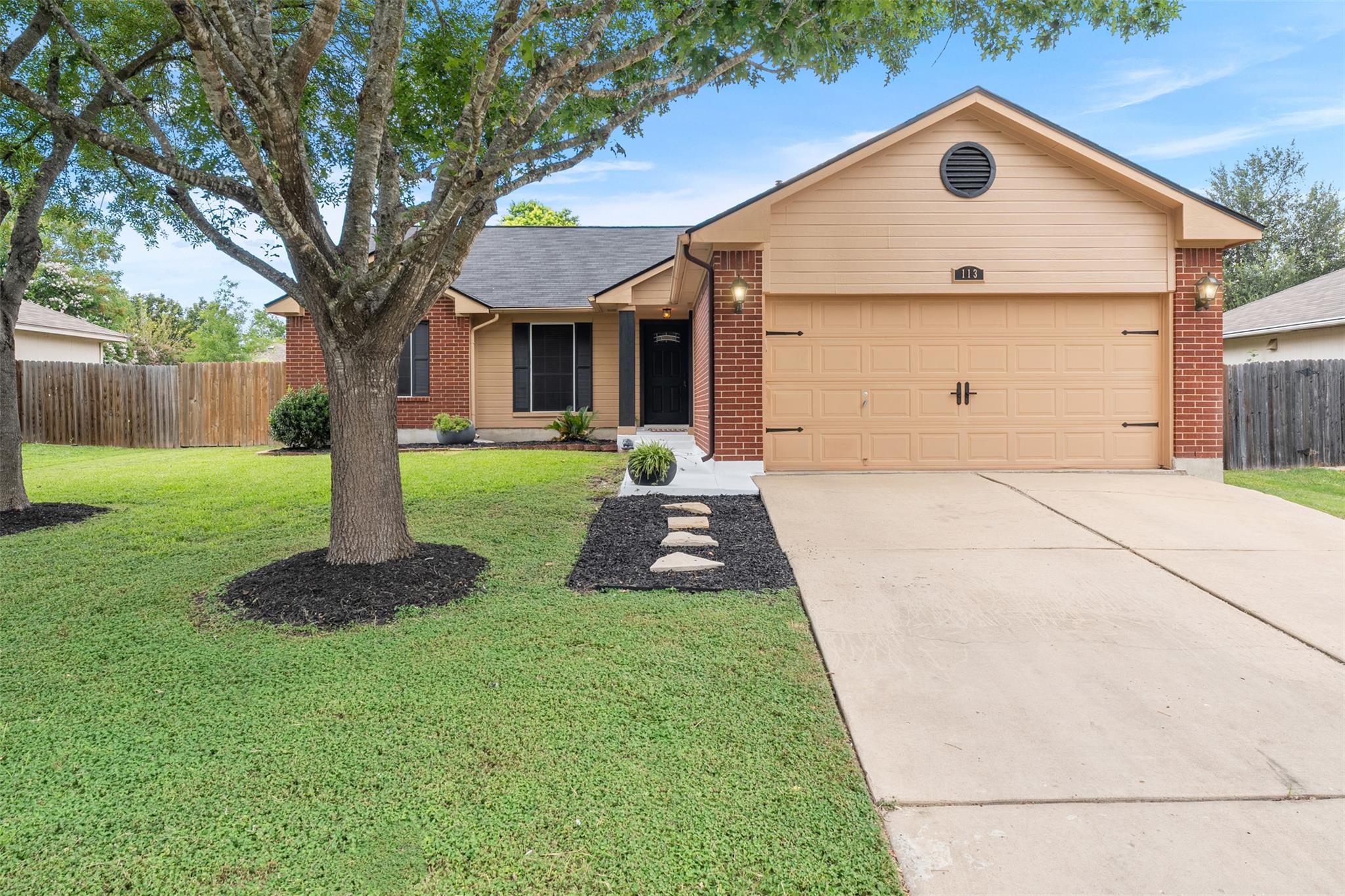 113 MEADOWSIDE DR