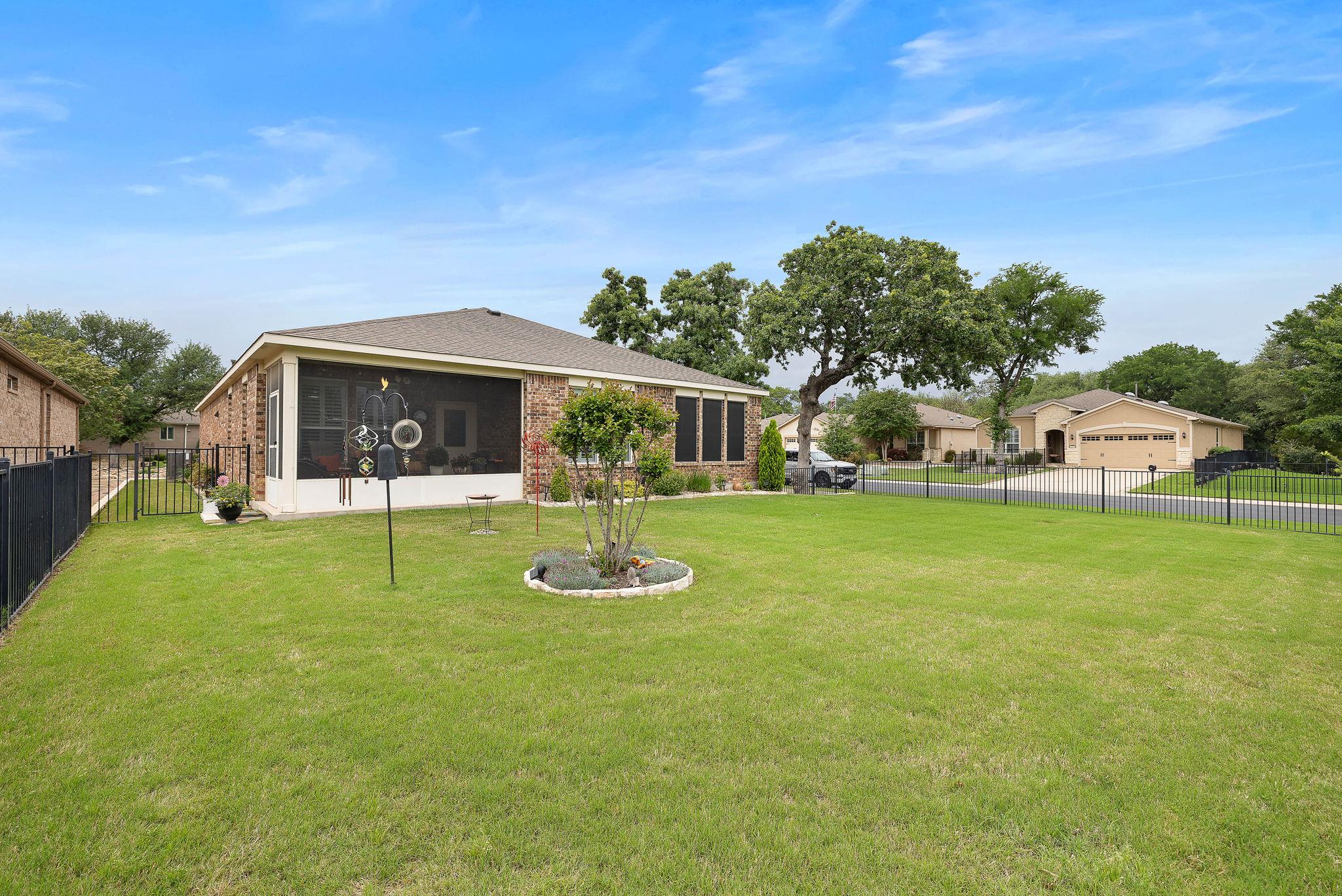 101 Copperas Creek CV