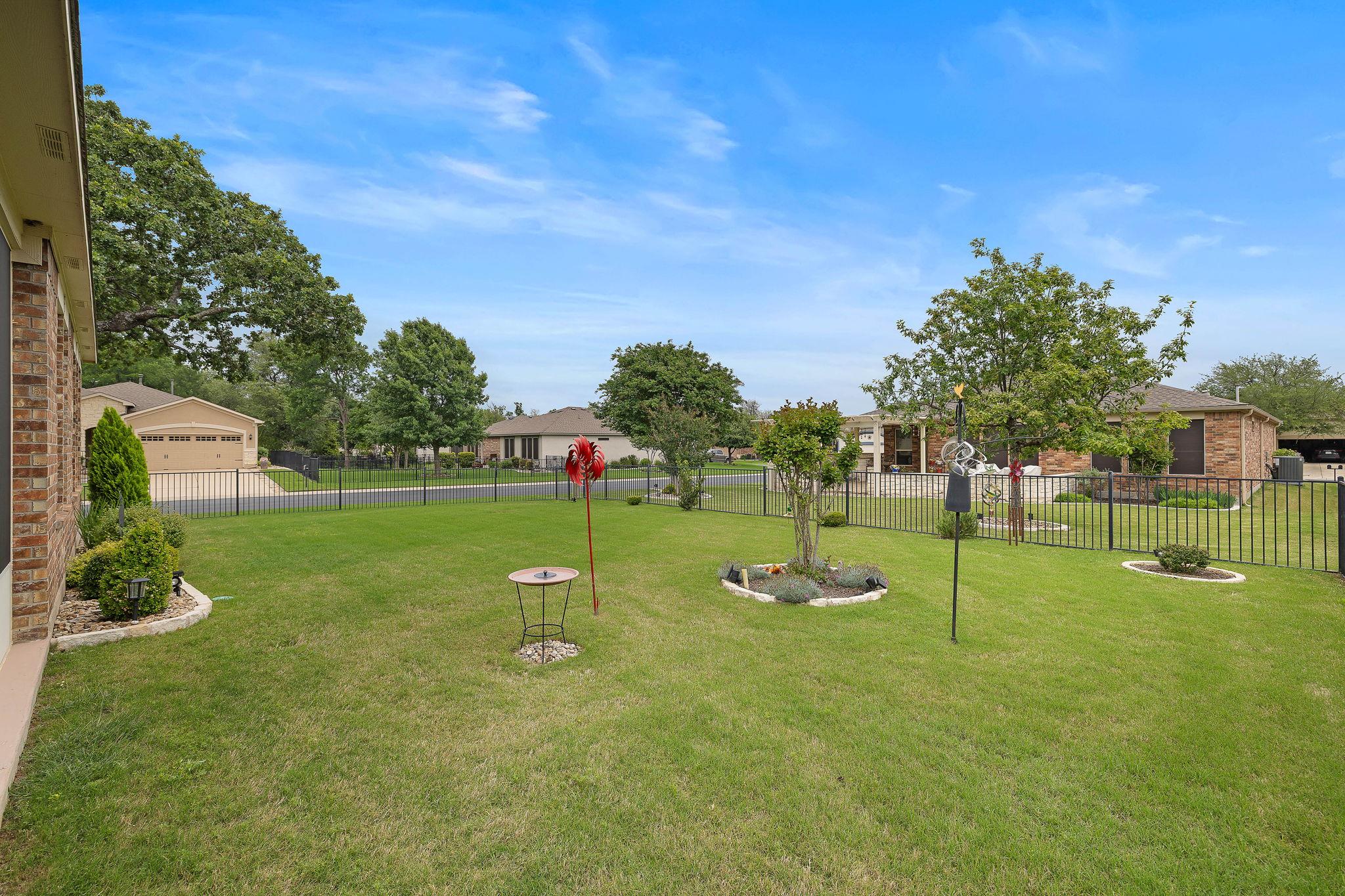 101 Copperas Creek CV