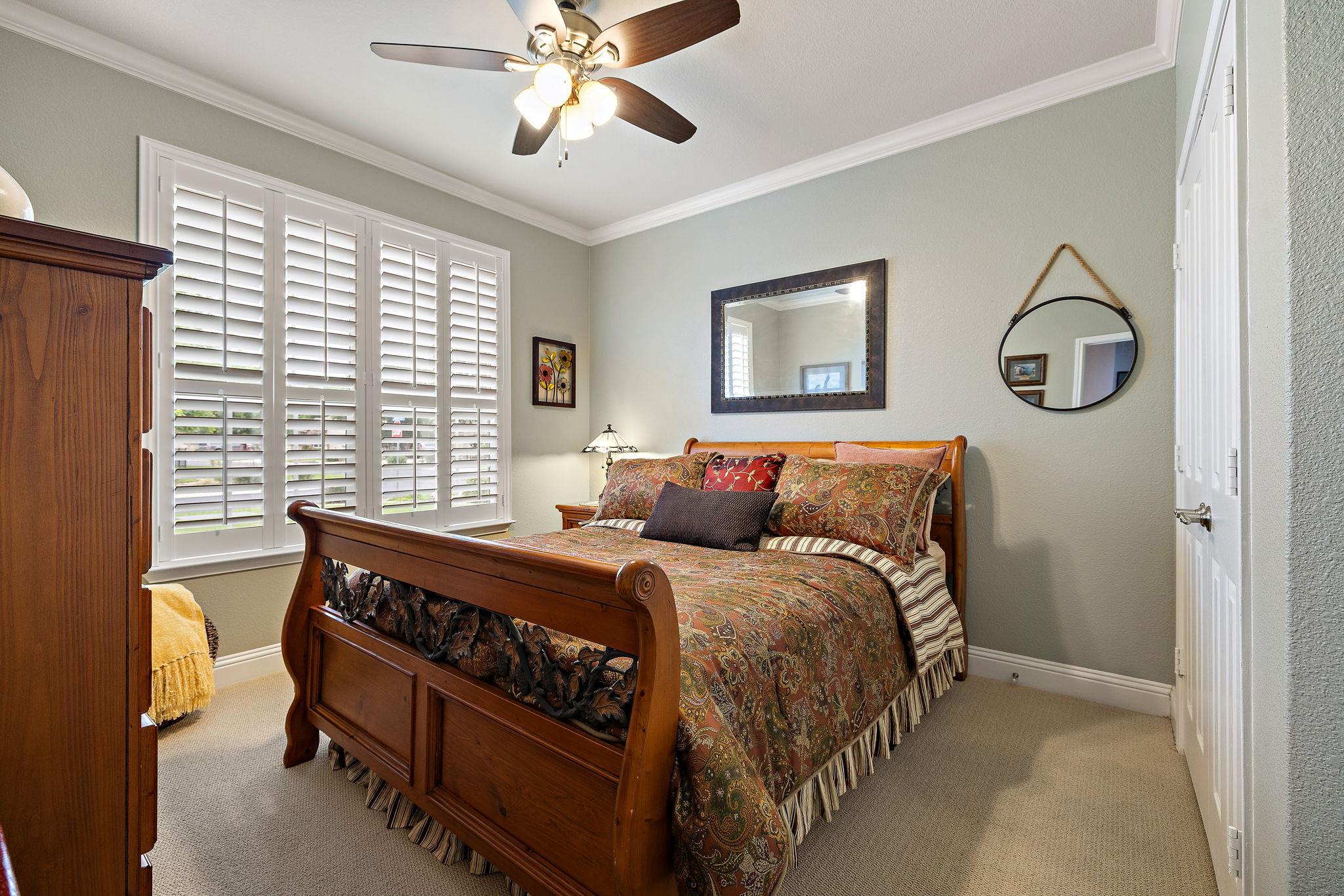 101 Copperas Creek CV