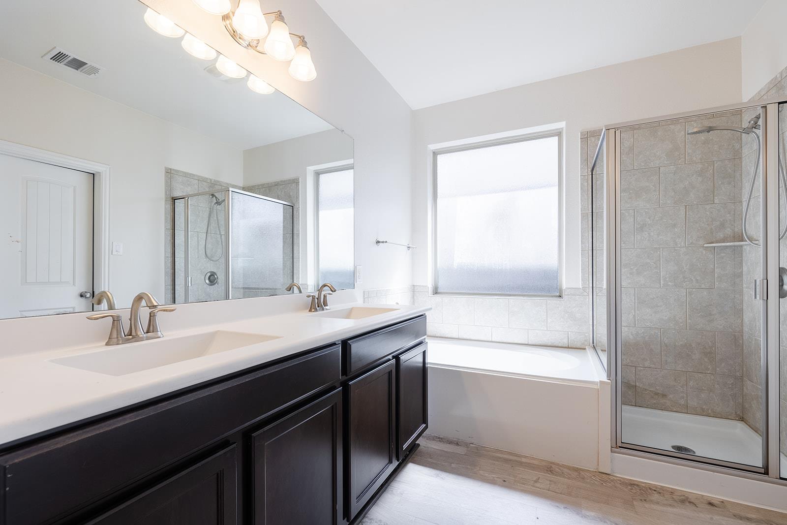 2517 Auburn Chestnut LN