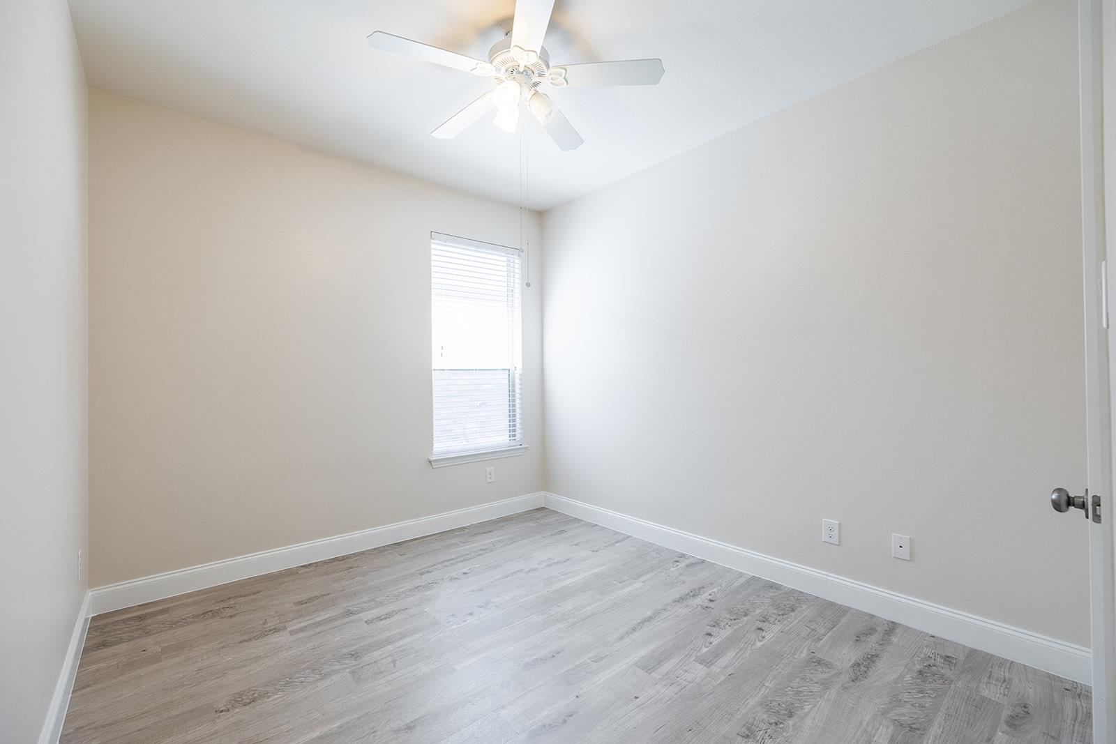 2517 Auburn Chestnut LN