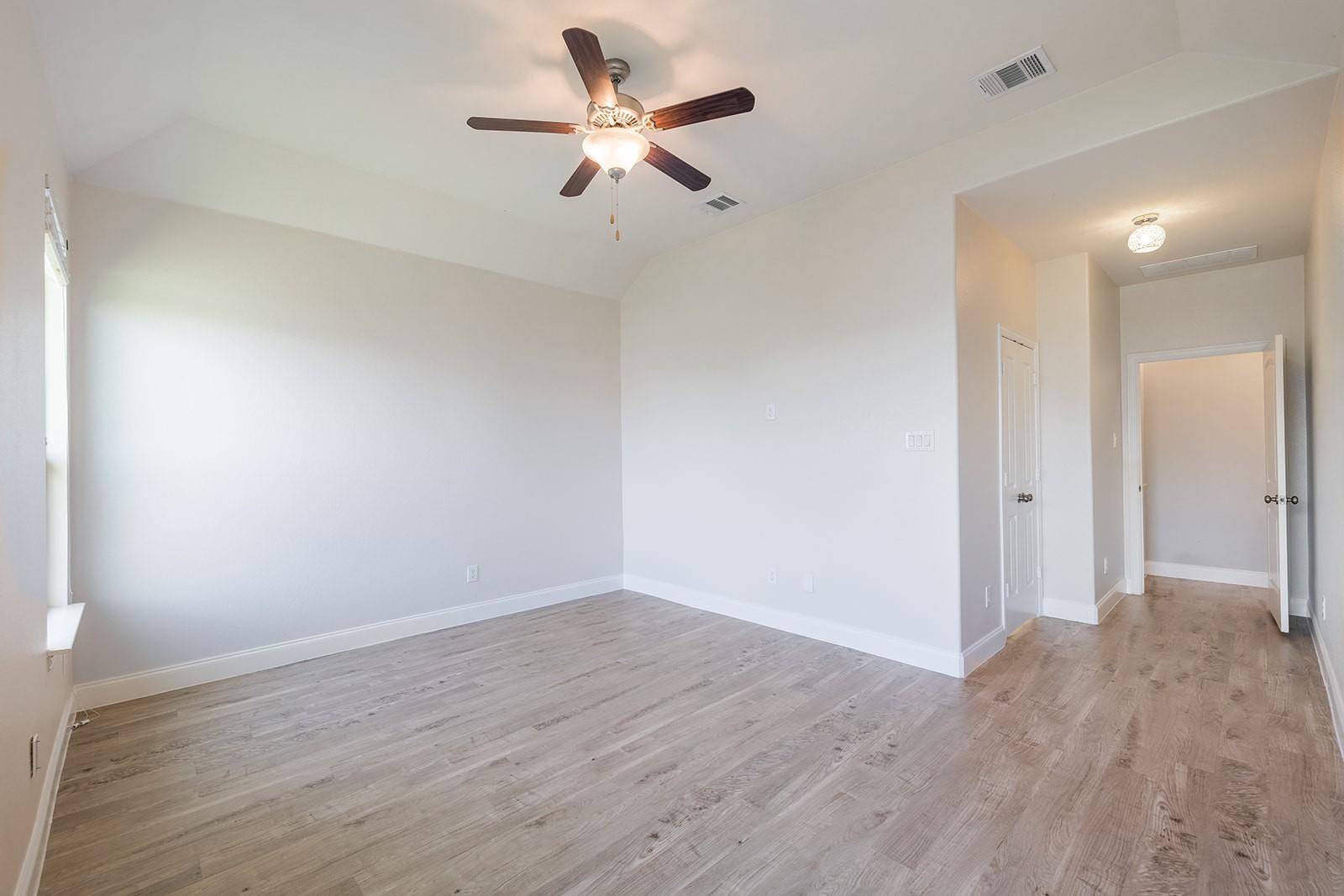 2517 Auburn Chestnut LN