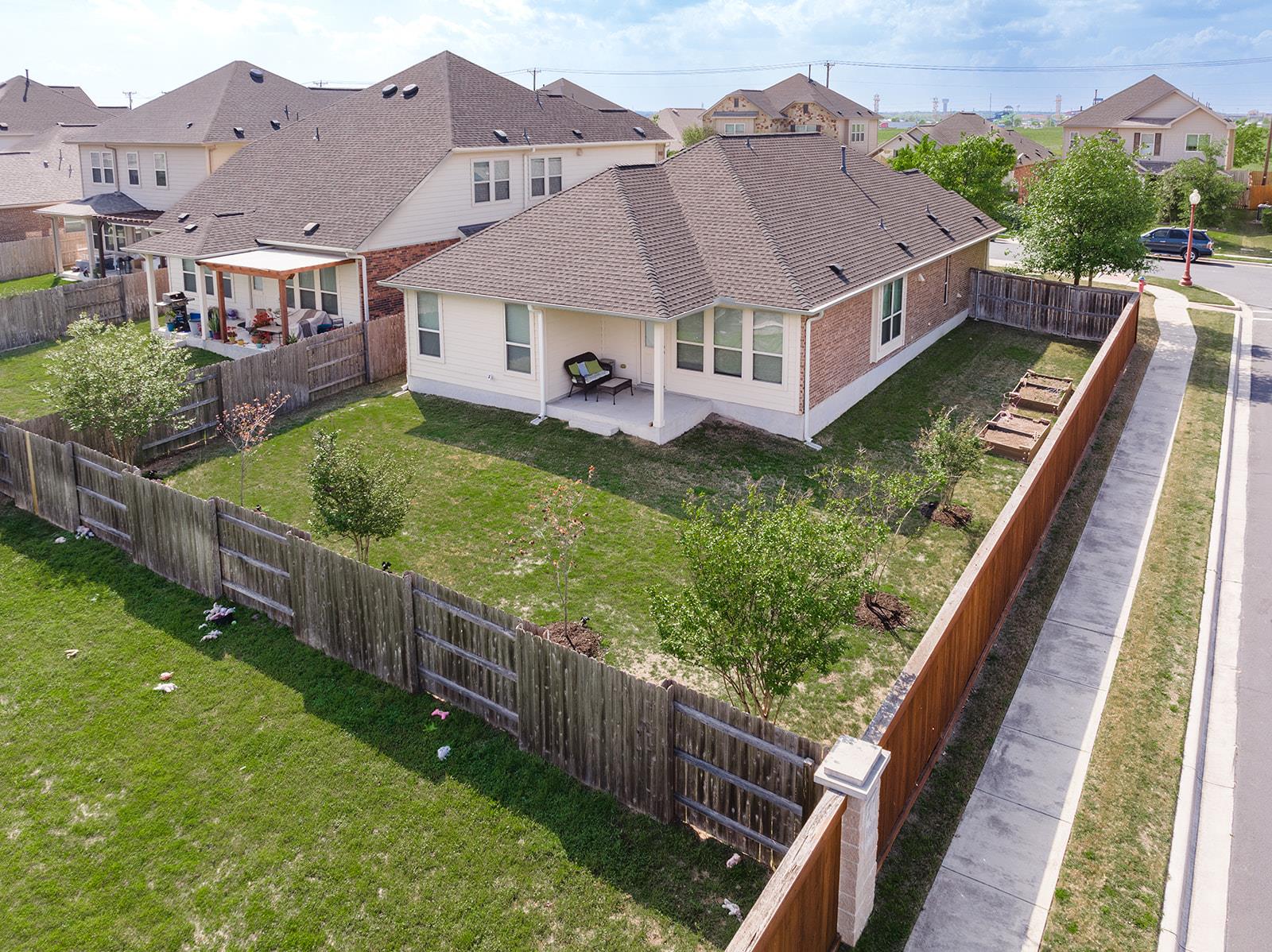 2517 Auburn Chestnut LN