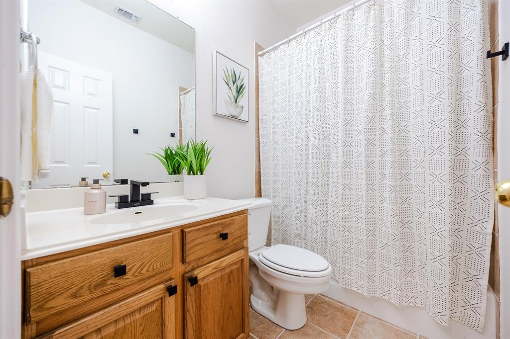 3827 Laurel Ridge DR