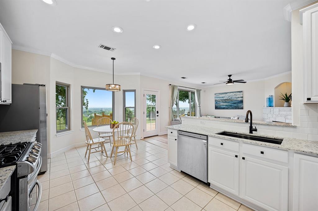 3827 Laurel Ridge DR