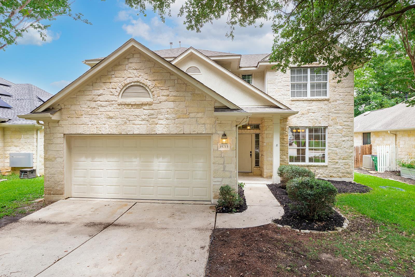 15213 Mallard Green LN