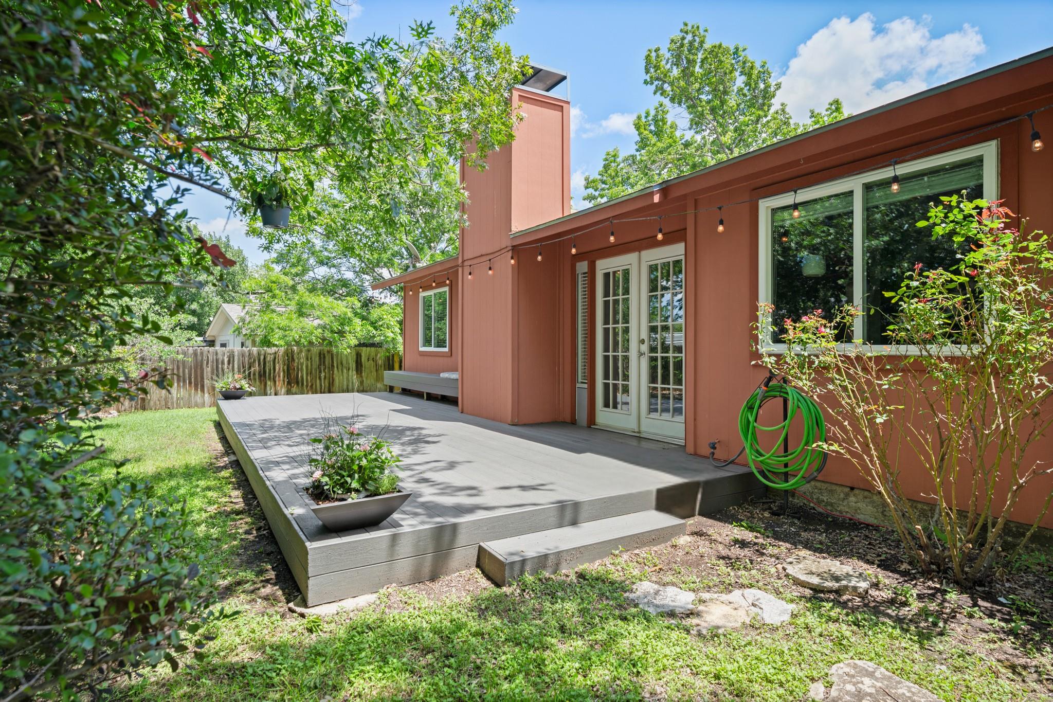 8914 Sparkling Creek DR