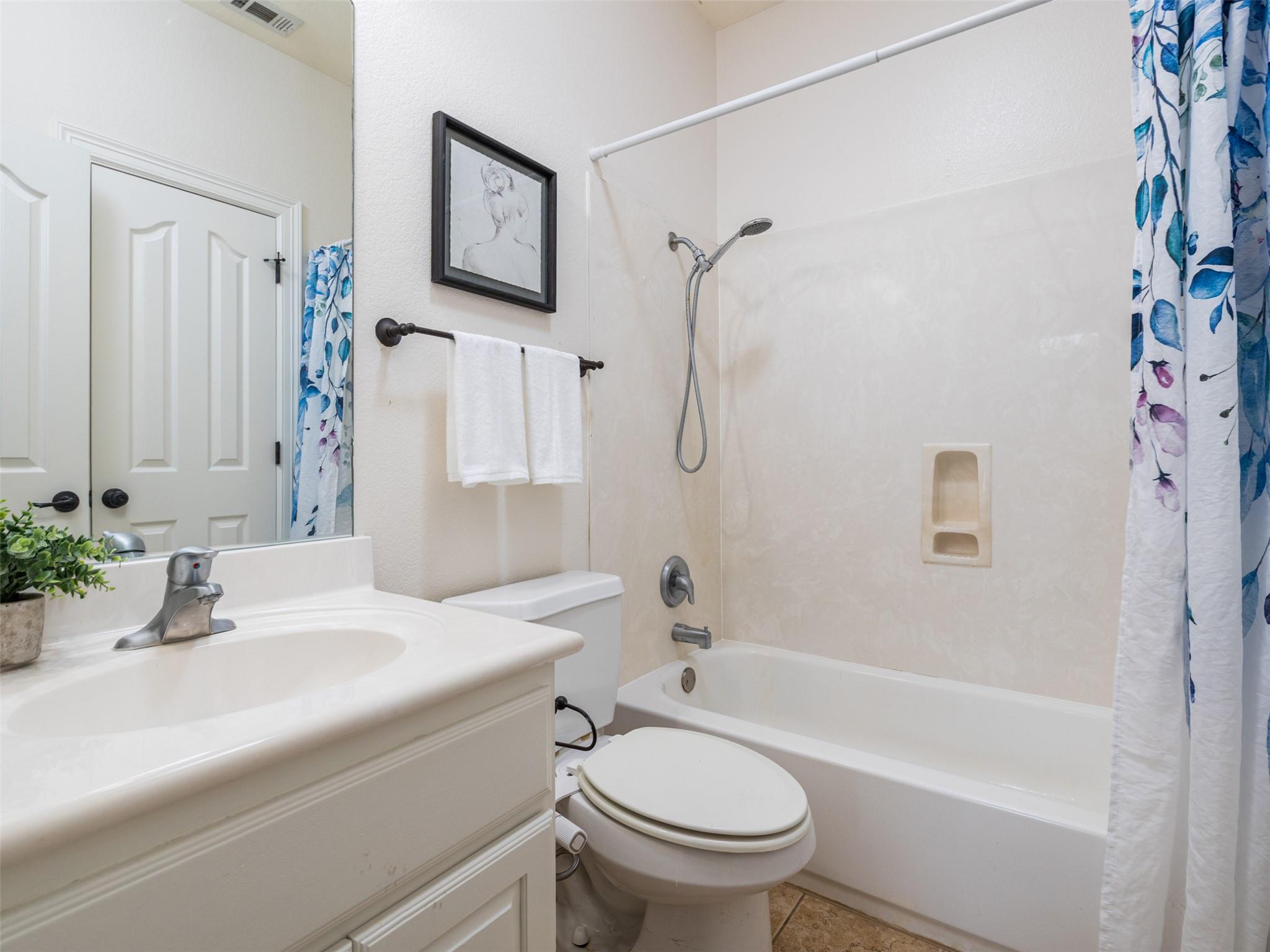 2709 Deep River CIR