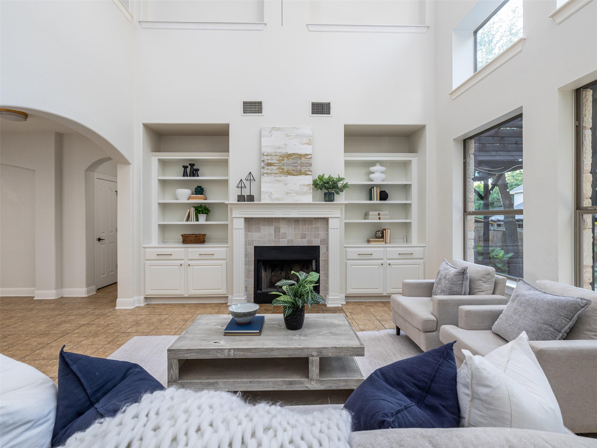 2709 Deep River CIR