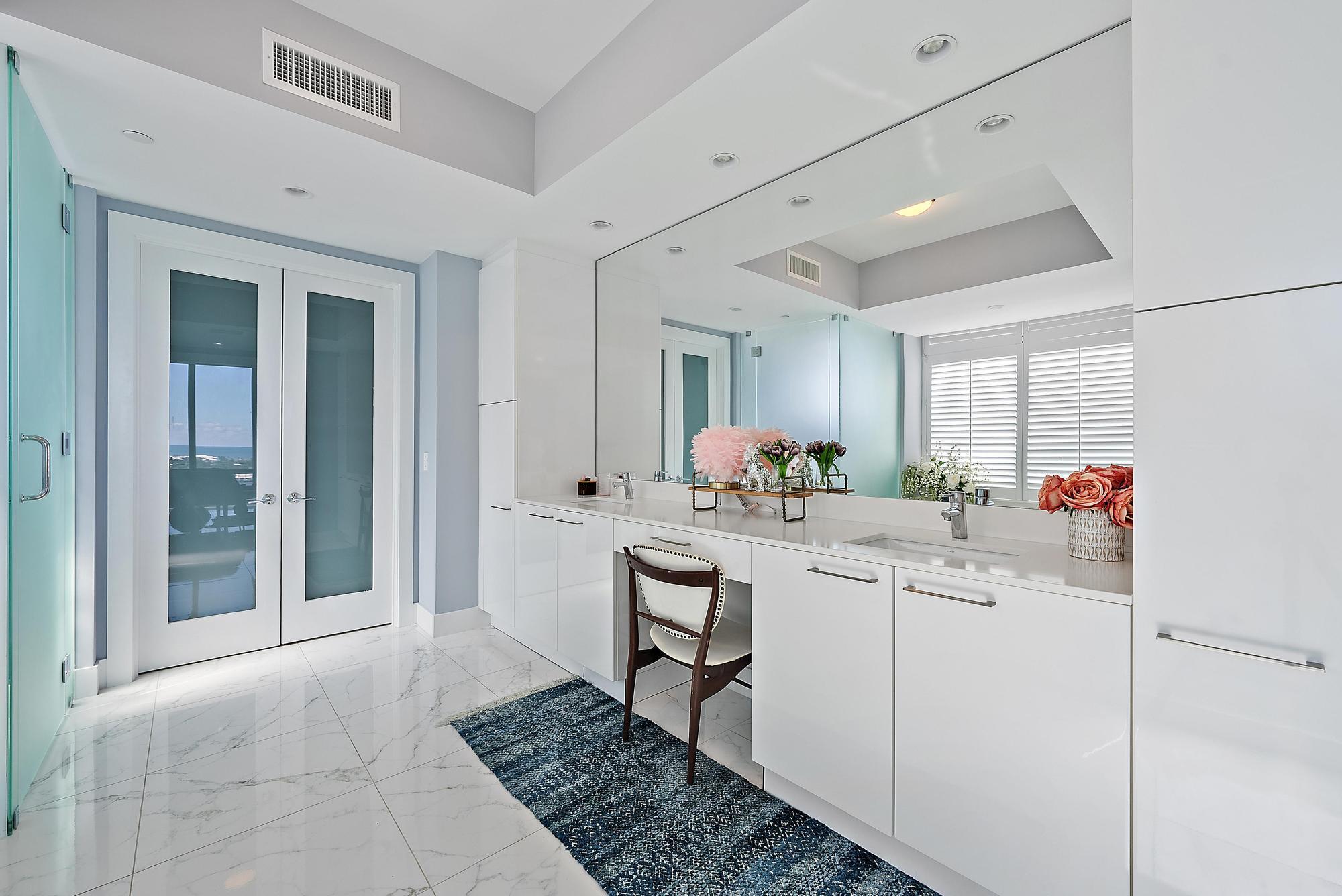 1 Water Club Way 1604