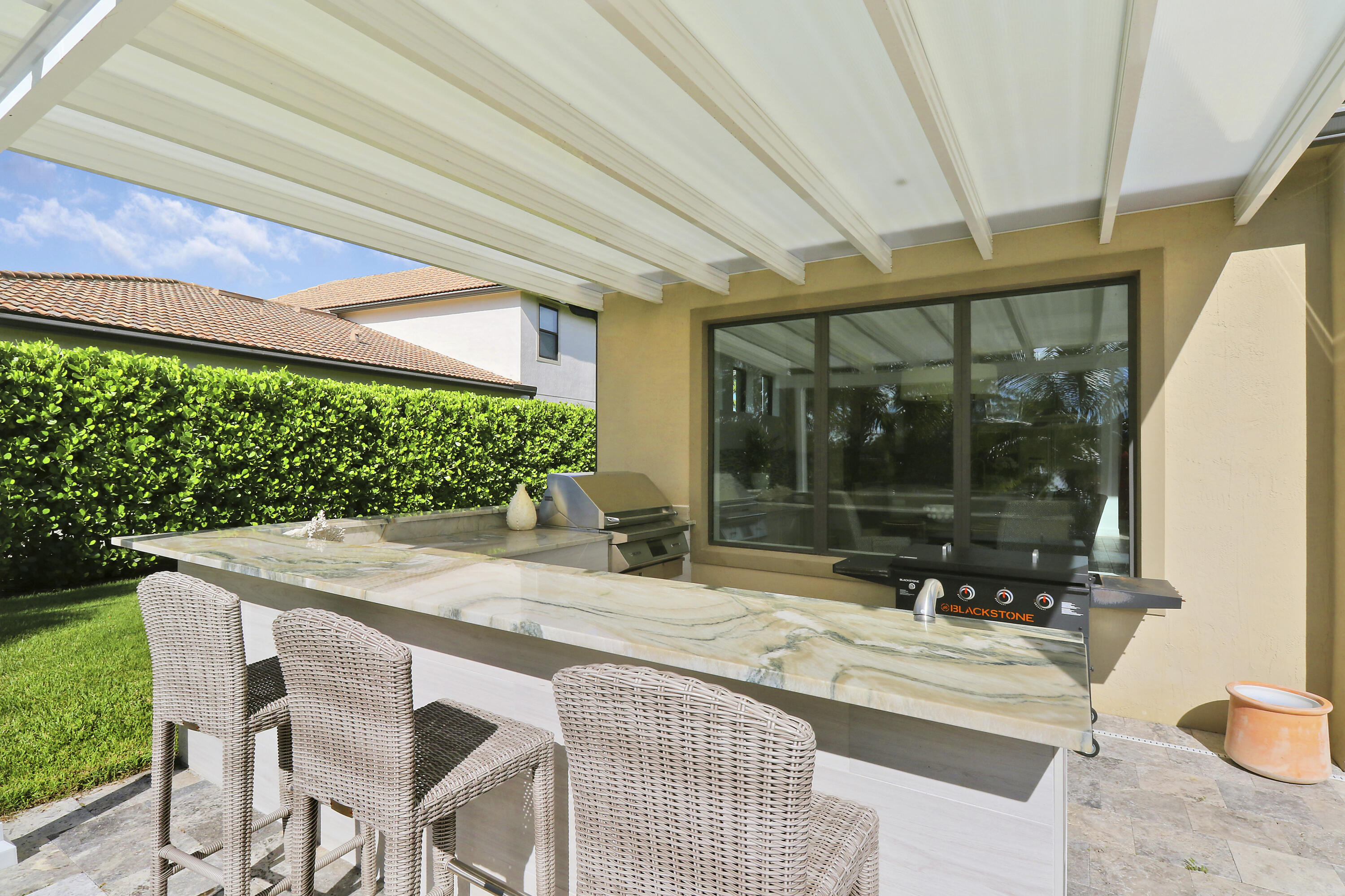 216 Sonoma Isles Circle