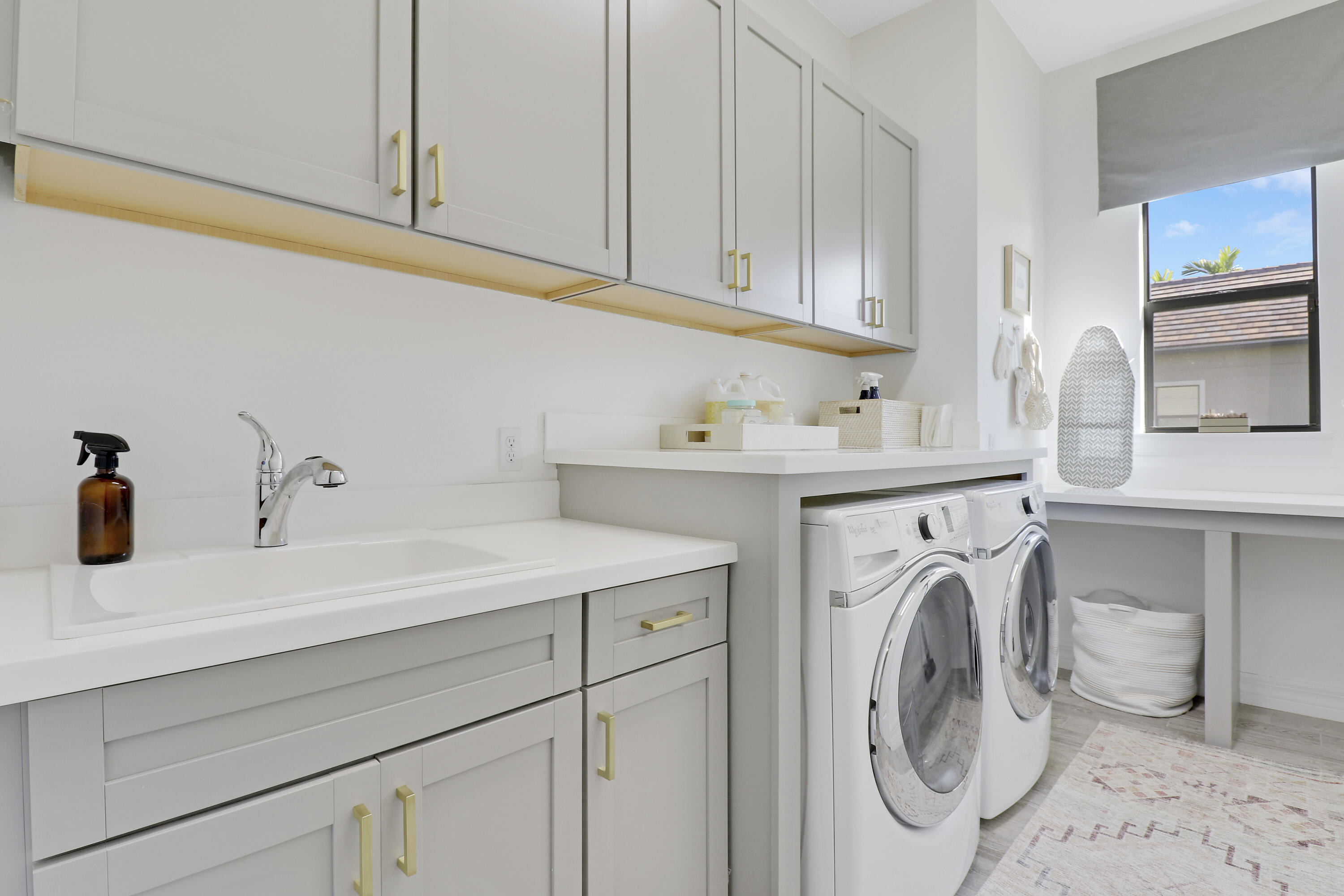 216 Sonoma Isles Circle