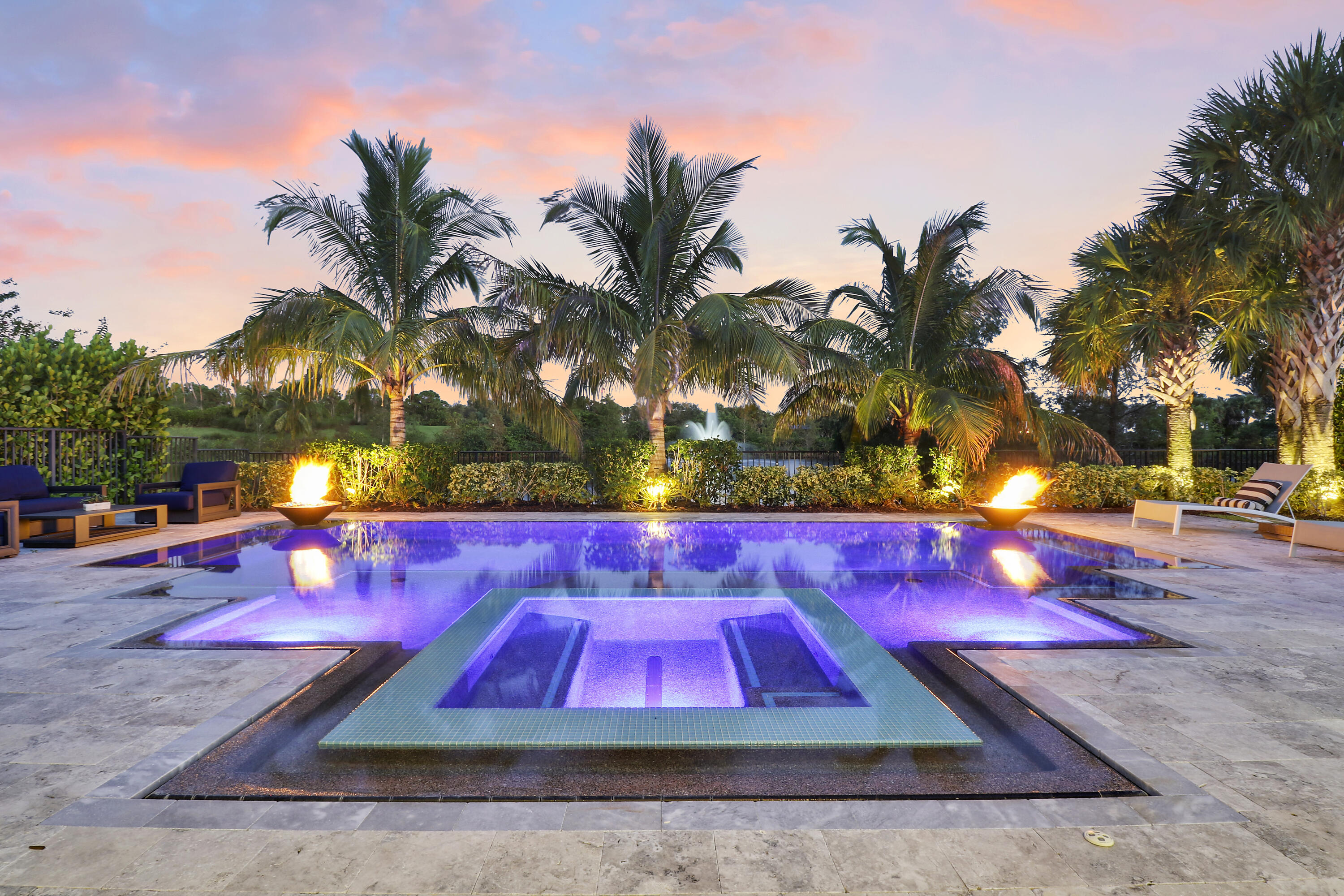 216 Sonoma Isles Circle