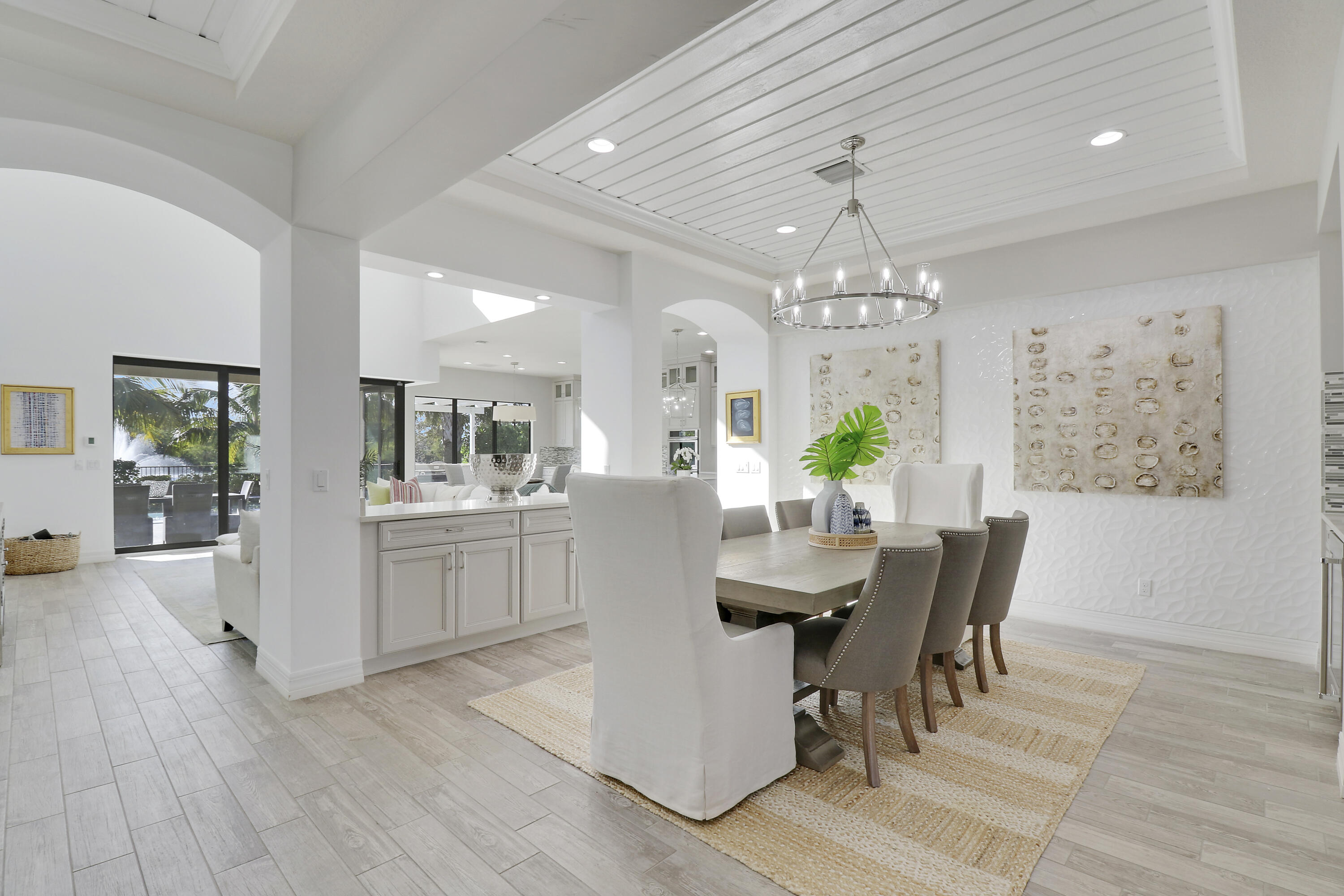 216 Sonoma Isles Circle