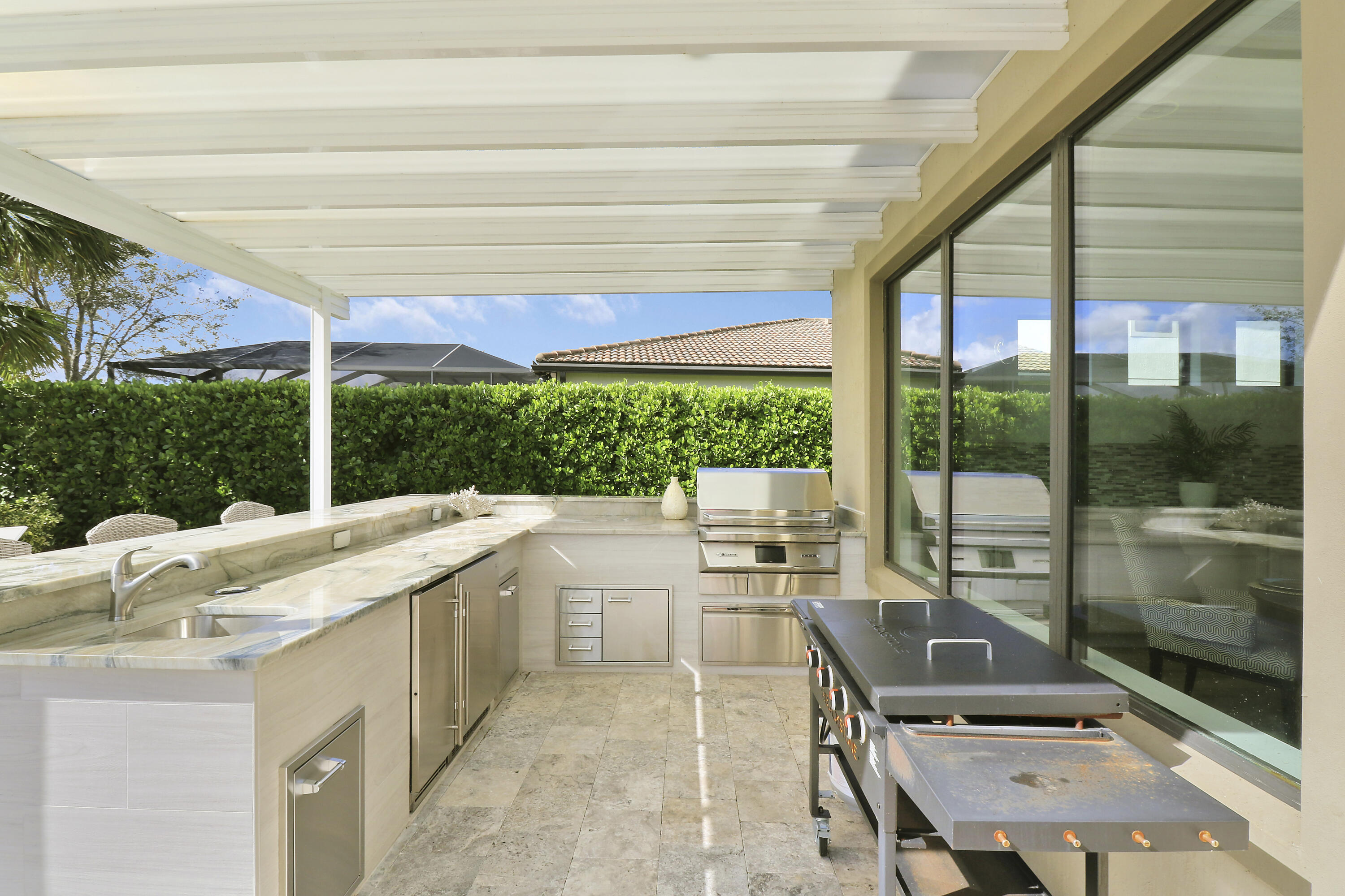 216 Sonoma Isles Circle