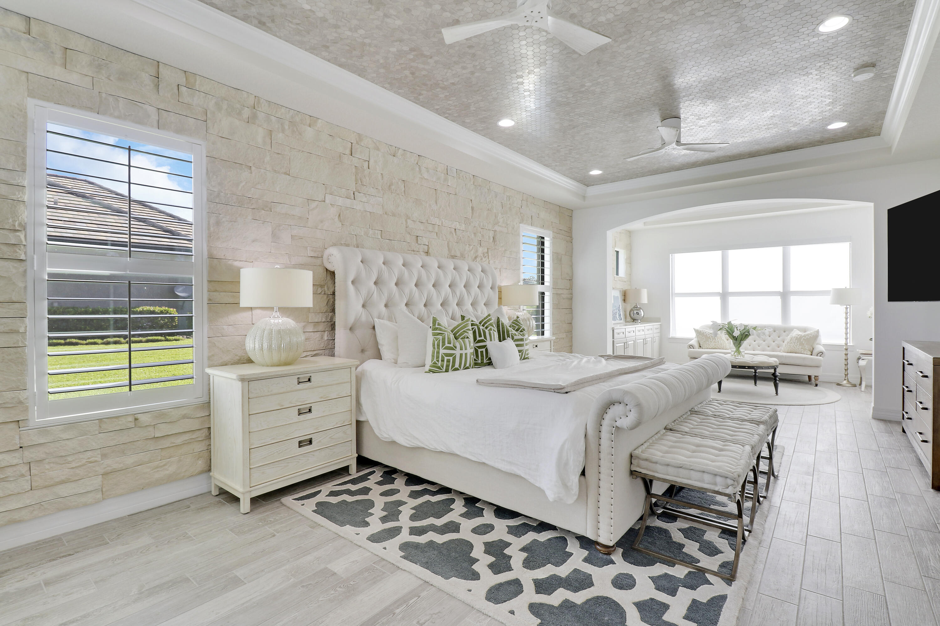 216 Sonoma Isles Circle