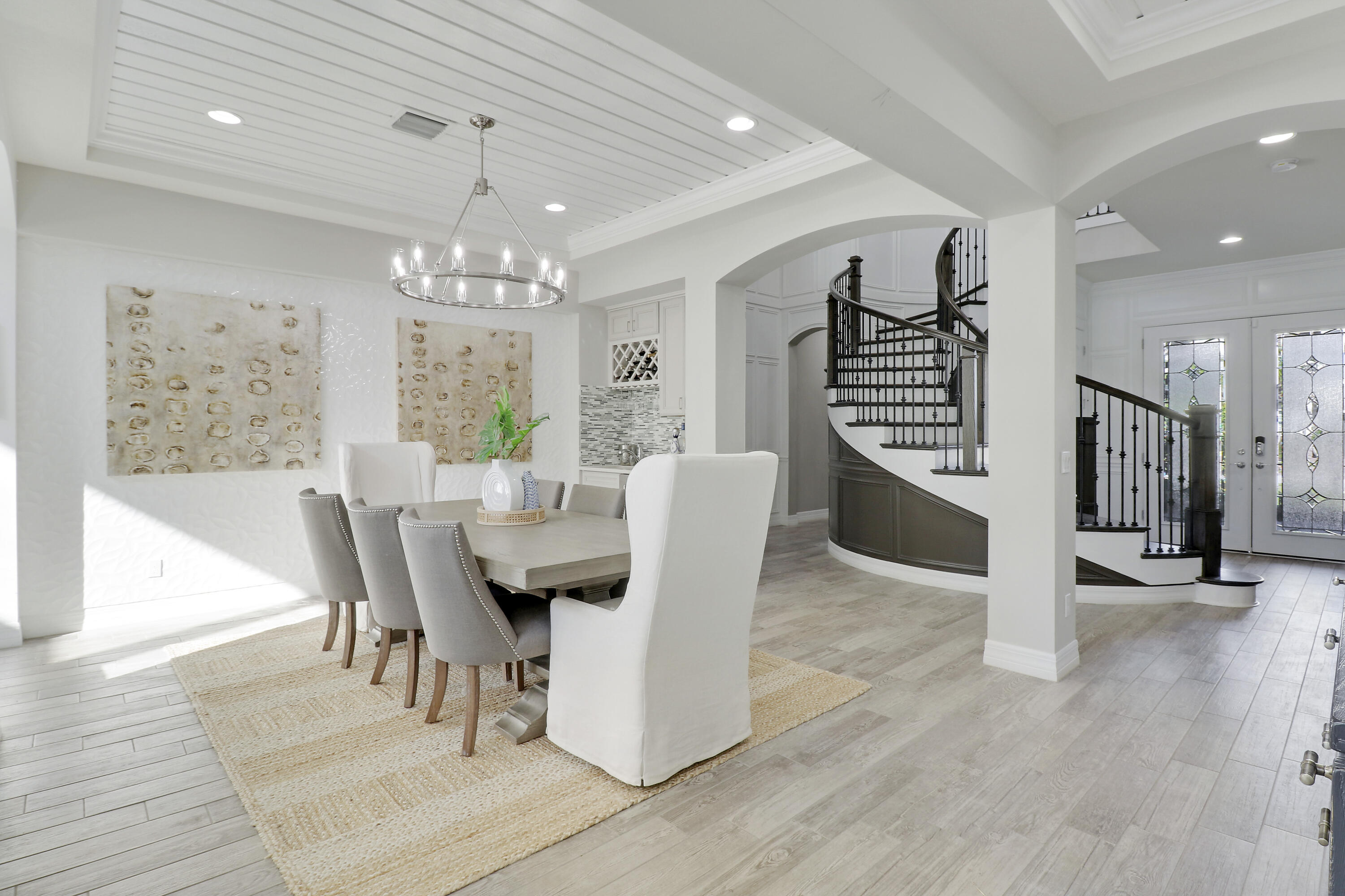 216 Sonoma Isles Circle