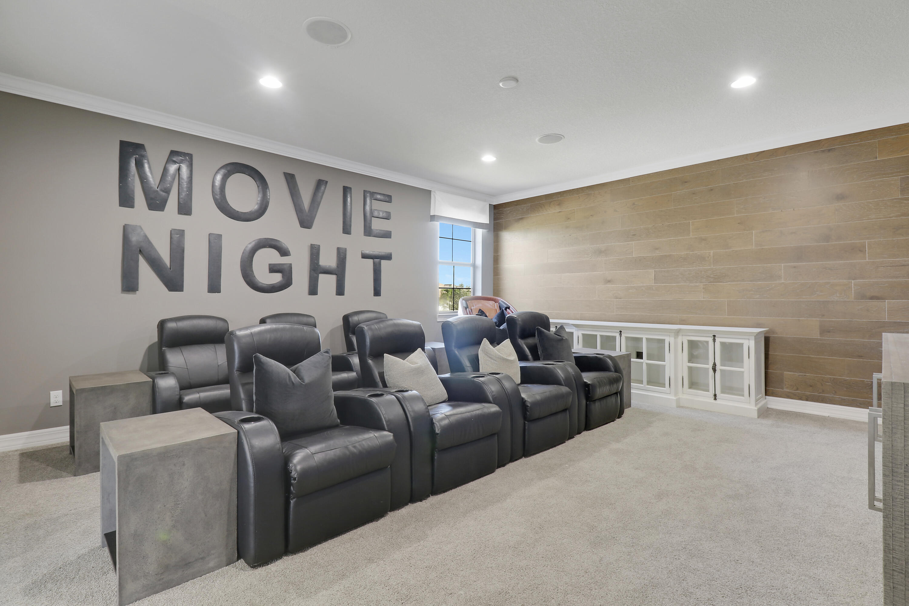 216 Sonoma Isles Circle