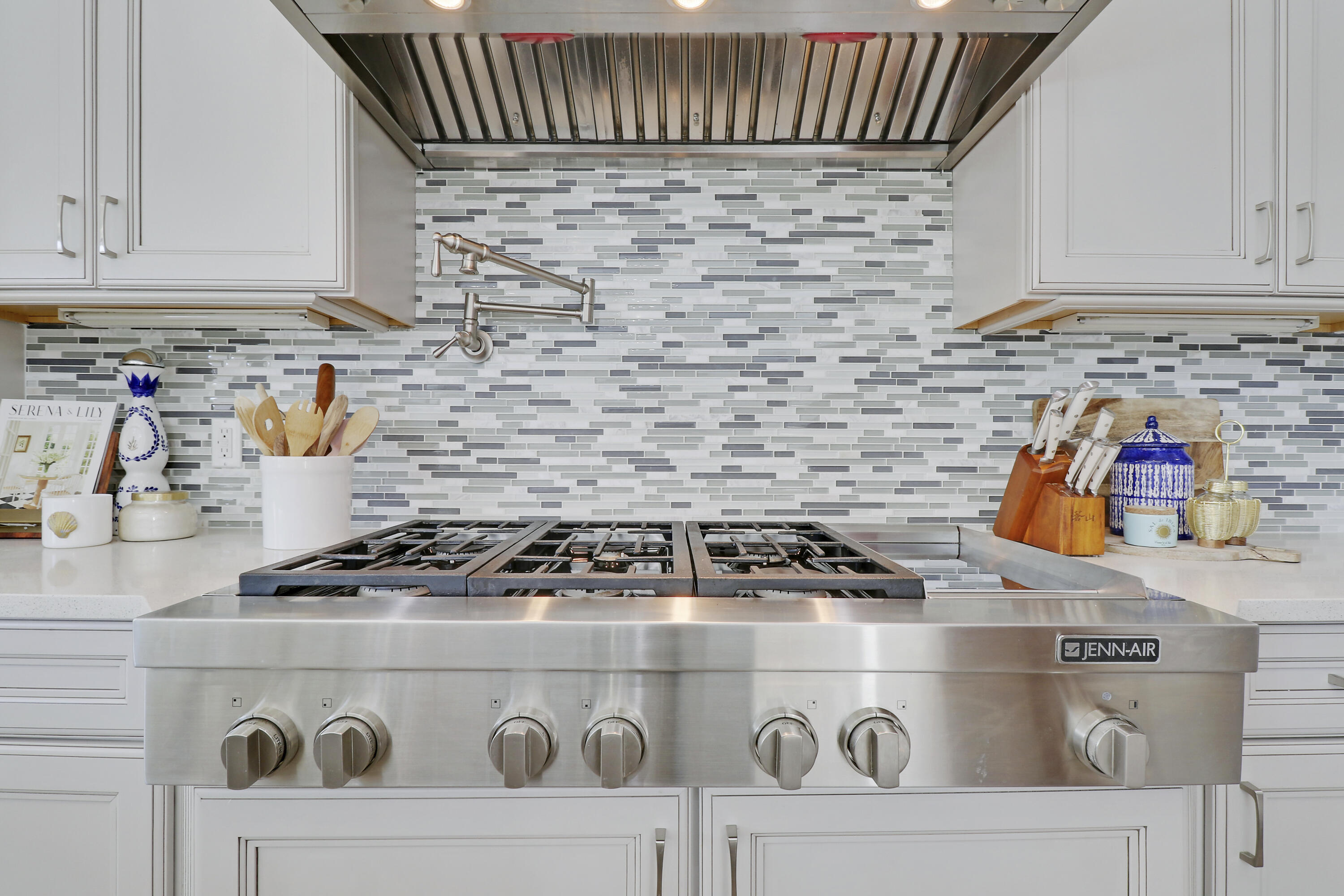 216 Sonoma Isles Circle