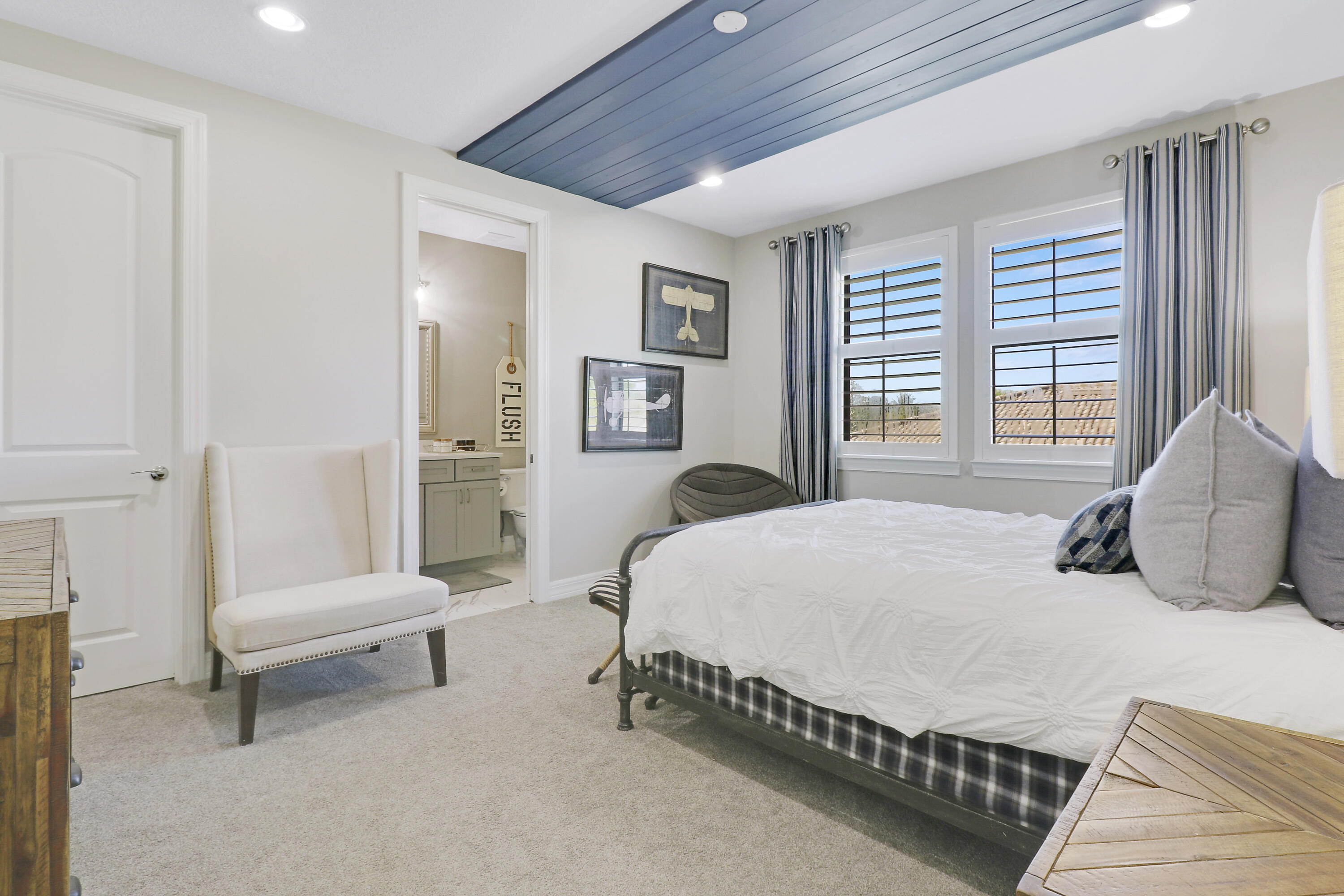 216 Sonoma Isles Circle