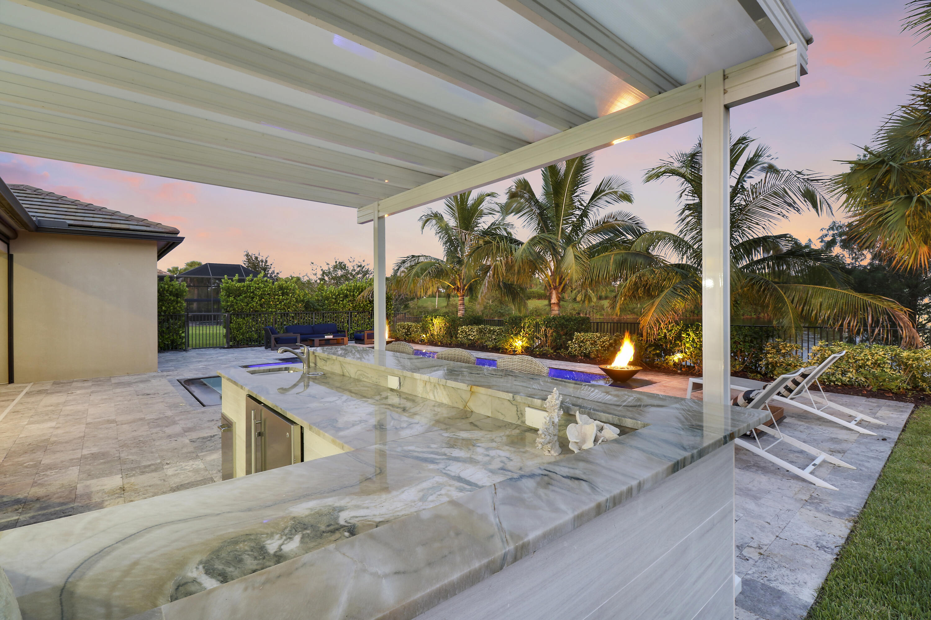 216 Sonoma Isles Circle