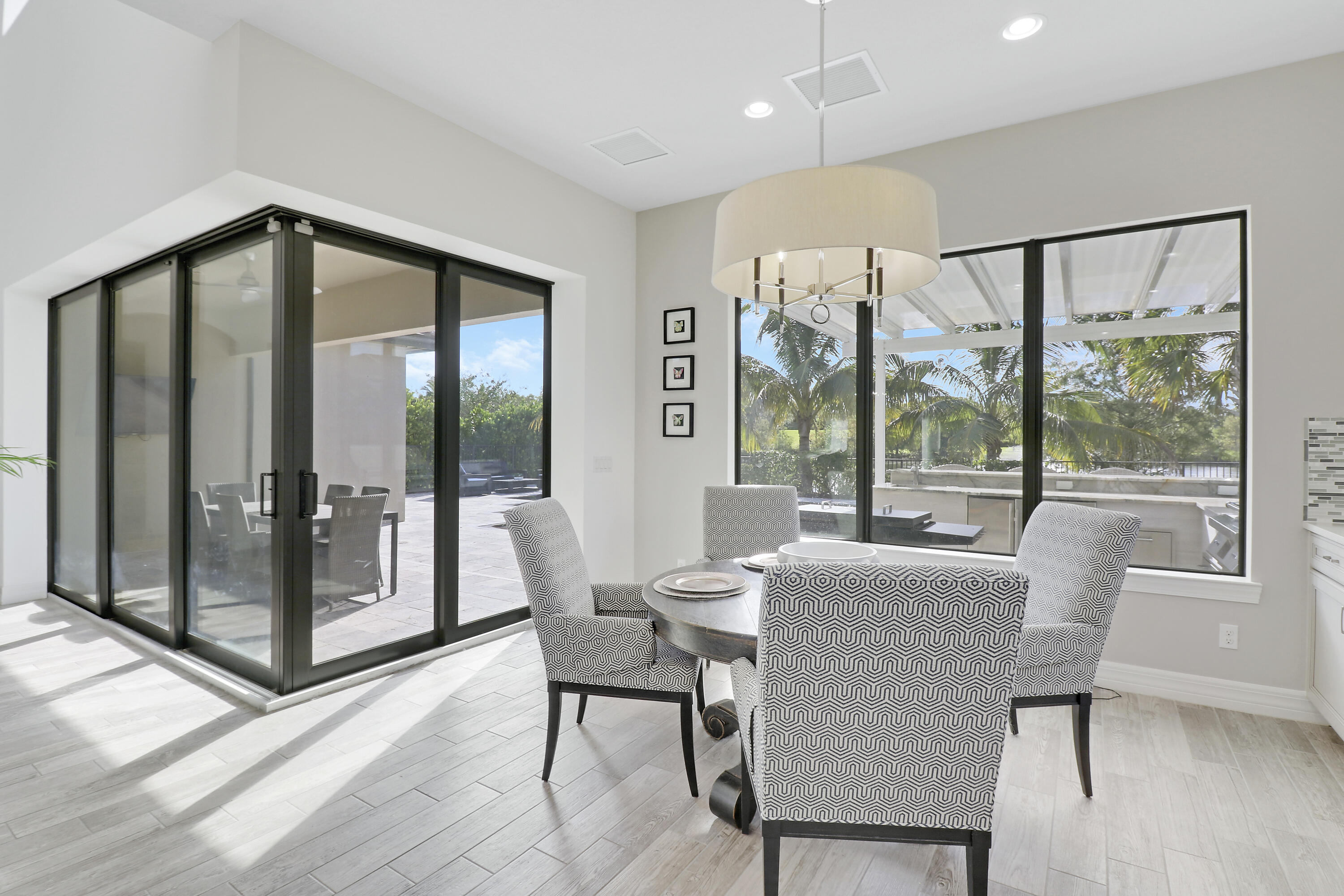 216 Sonoma Isles Circle