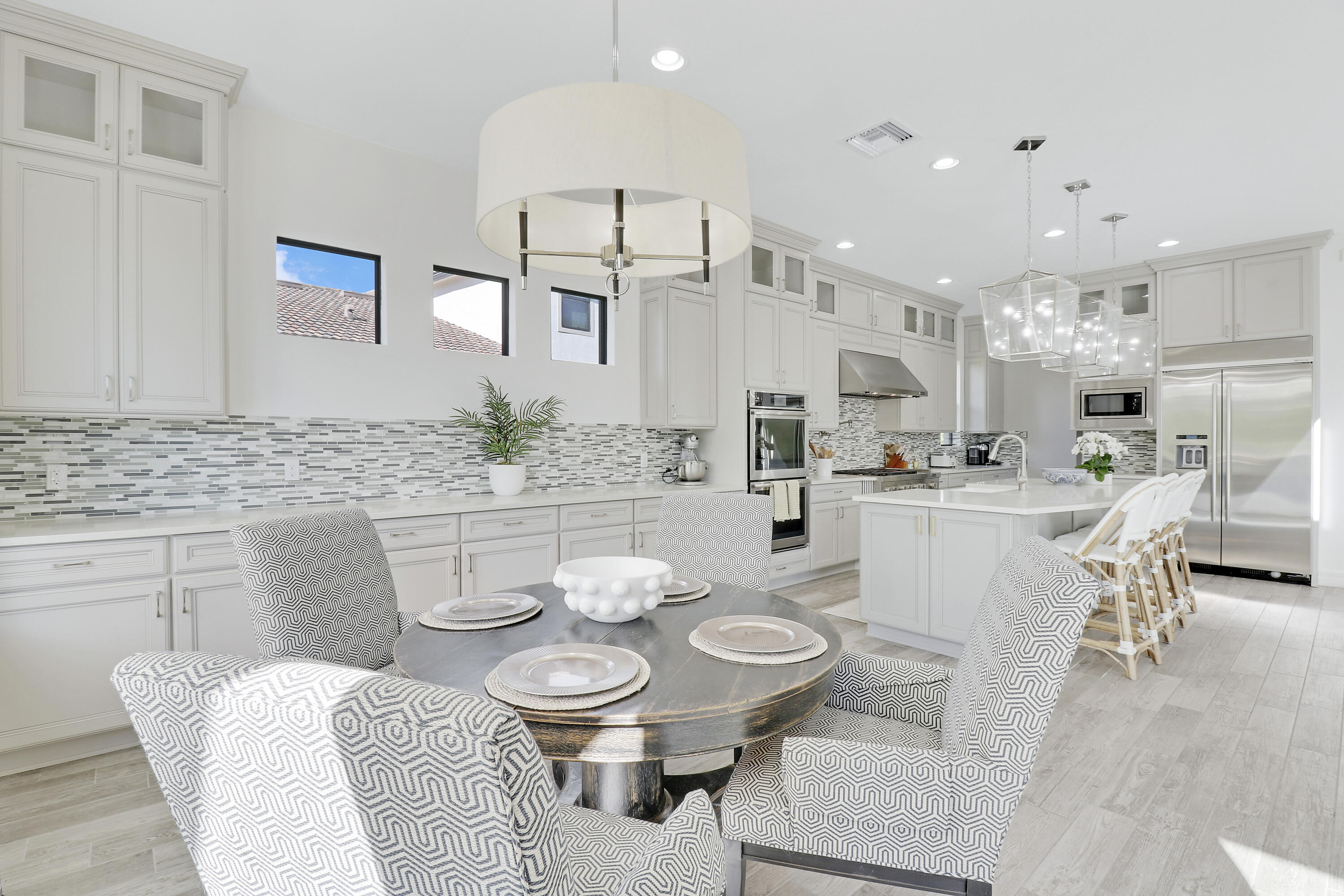 216 Sonoma Isles Circle