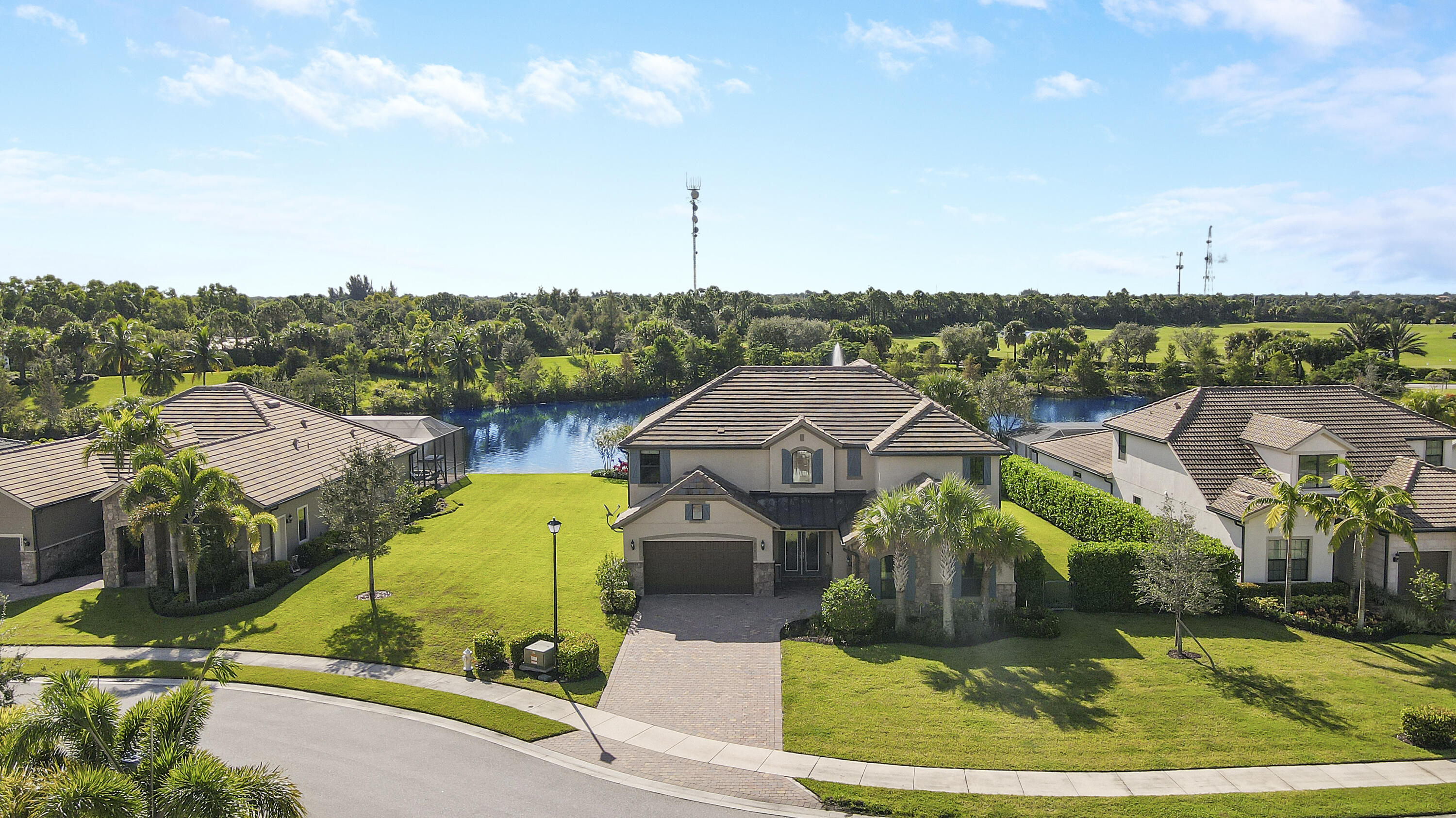 216 Sonoma Isles Circle