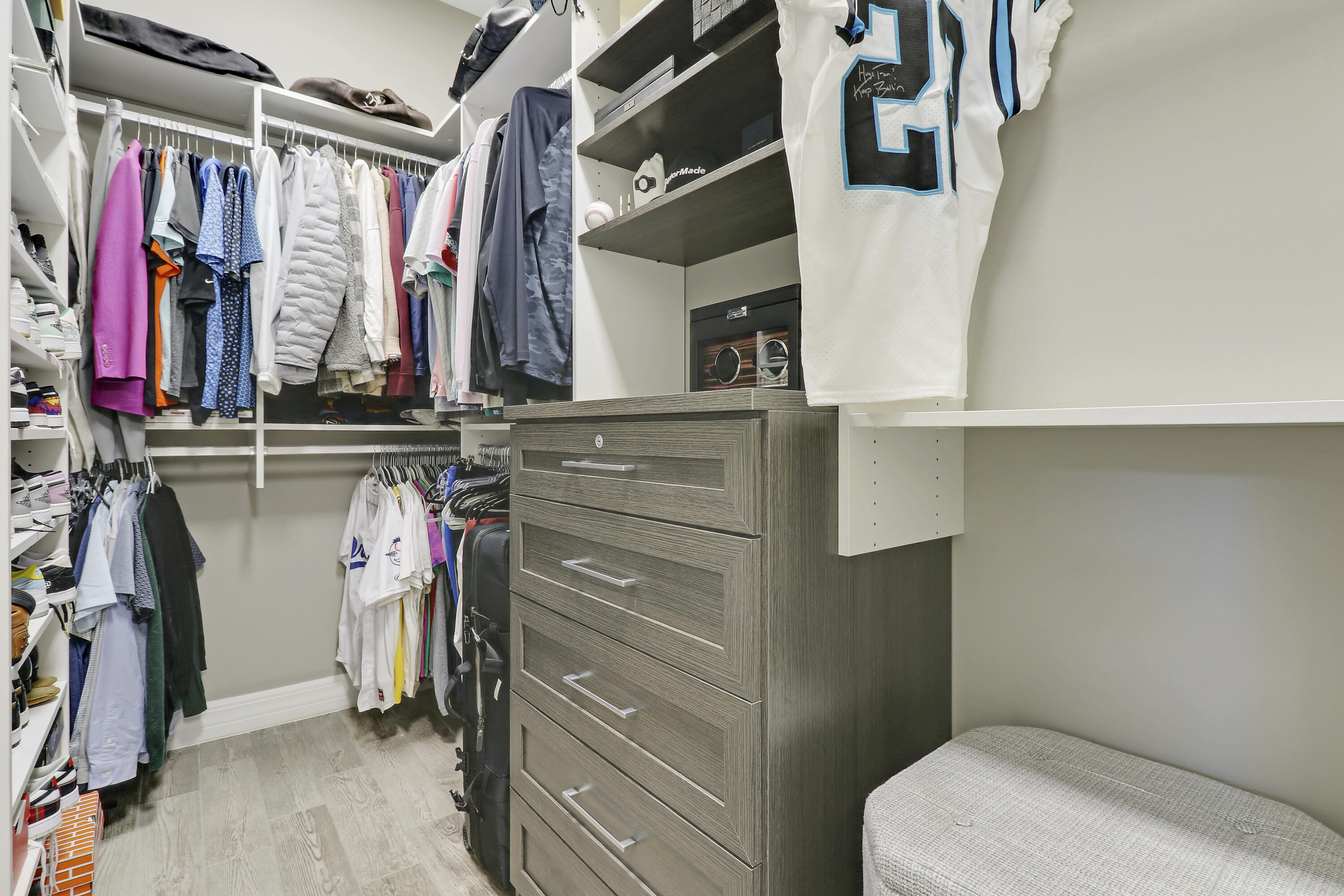 216 Sonoma Isles Circle