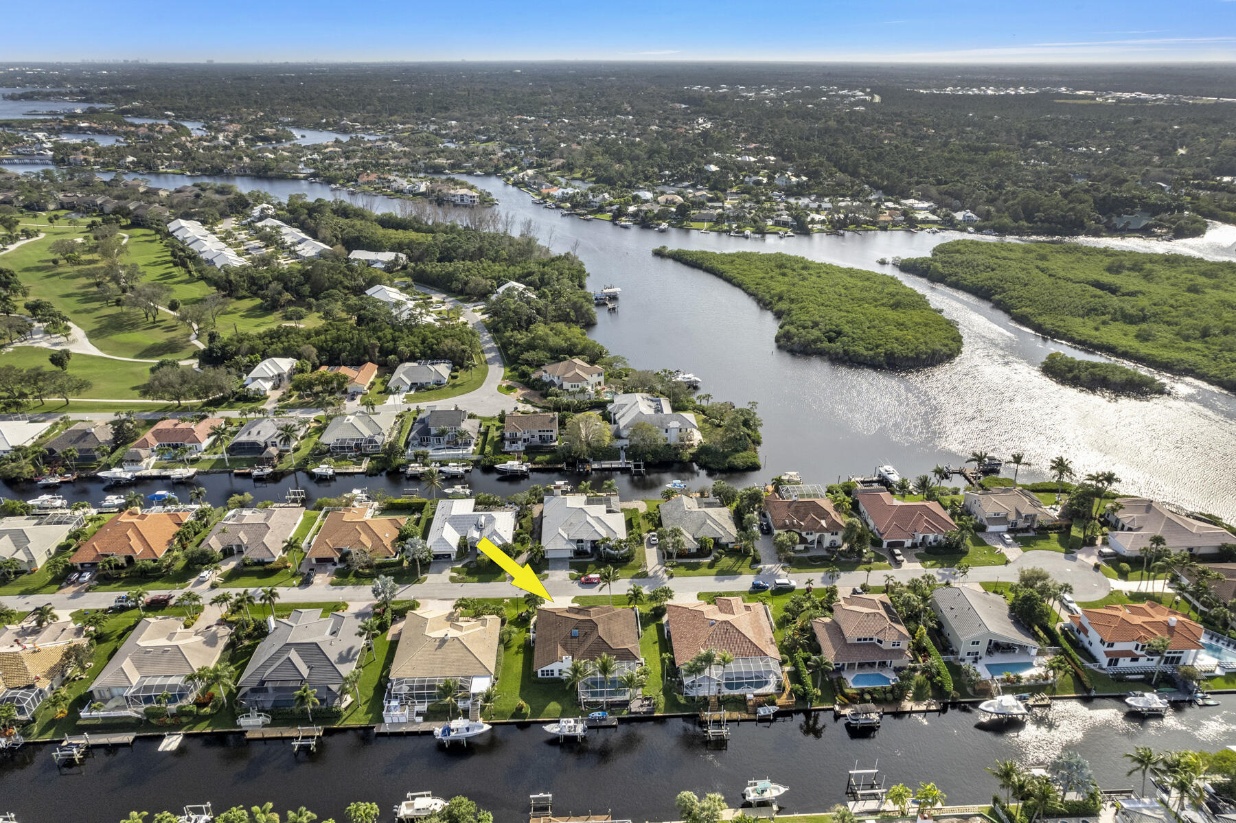 8665 SE Water Oak Place