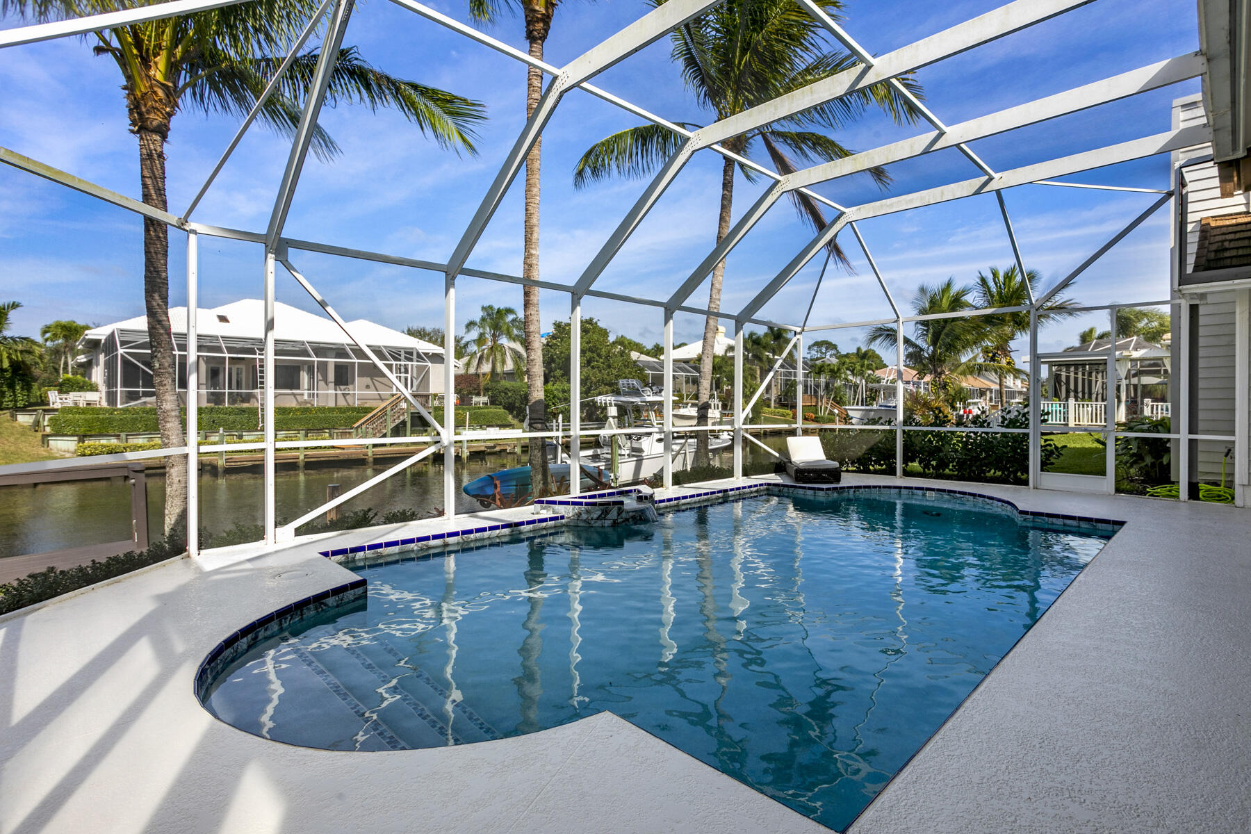 8665 SE Water Oak Place