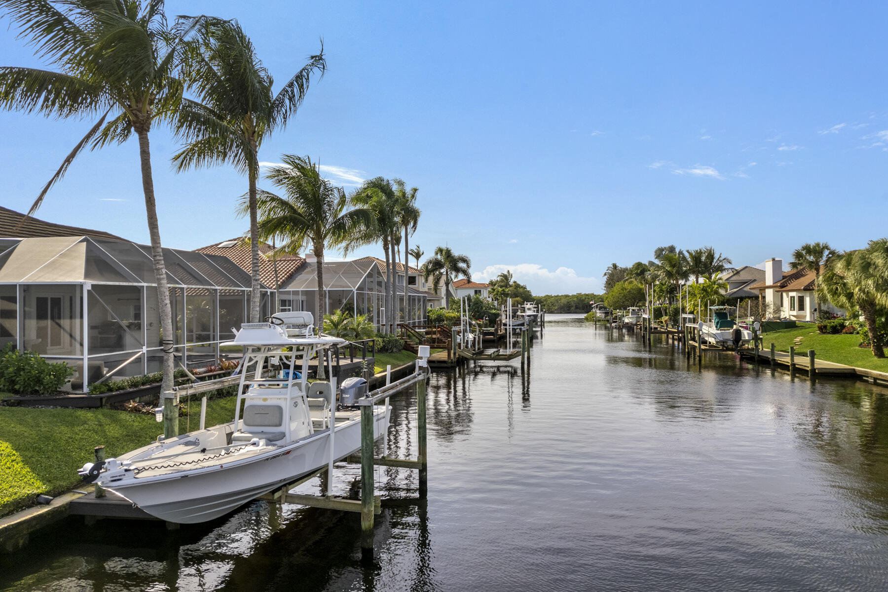 8665 SE Water Oak Place