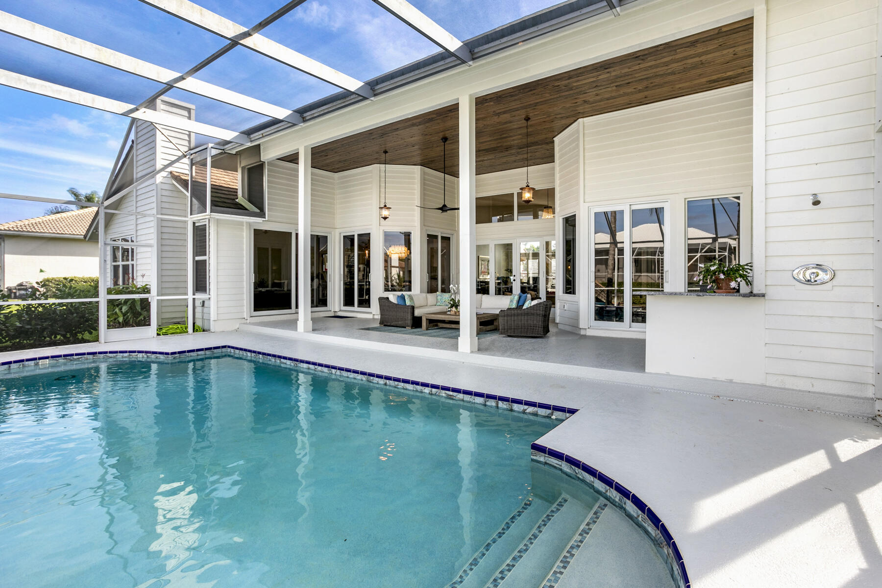 8665 SE Water Oak Place