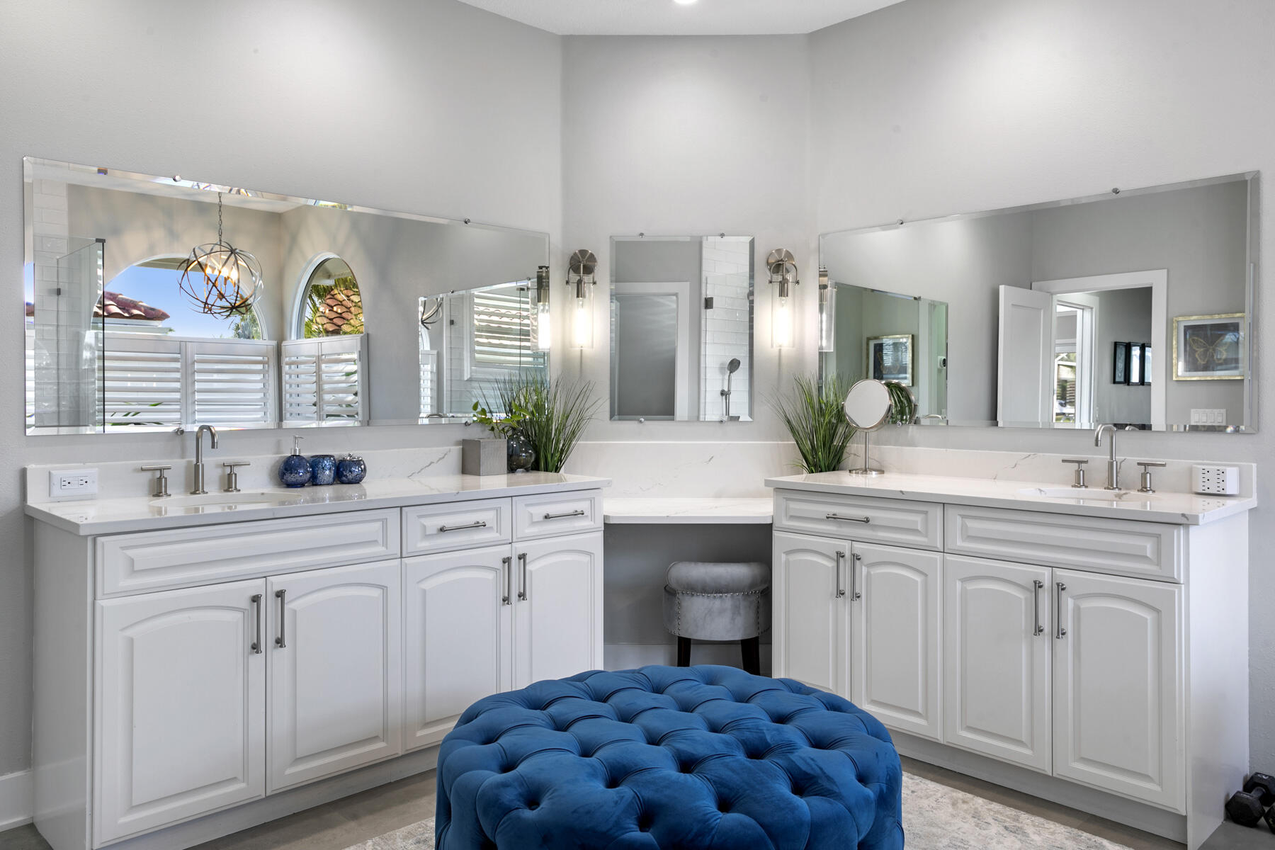 8665 SE Water Oak Place