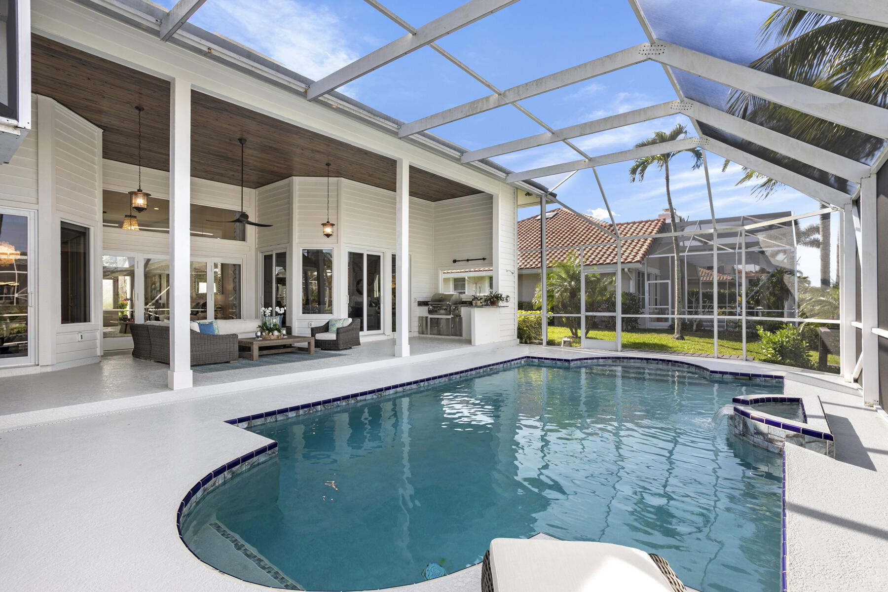 8665 SE Water Oak Place