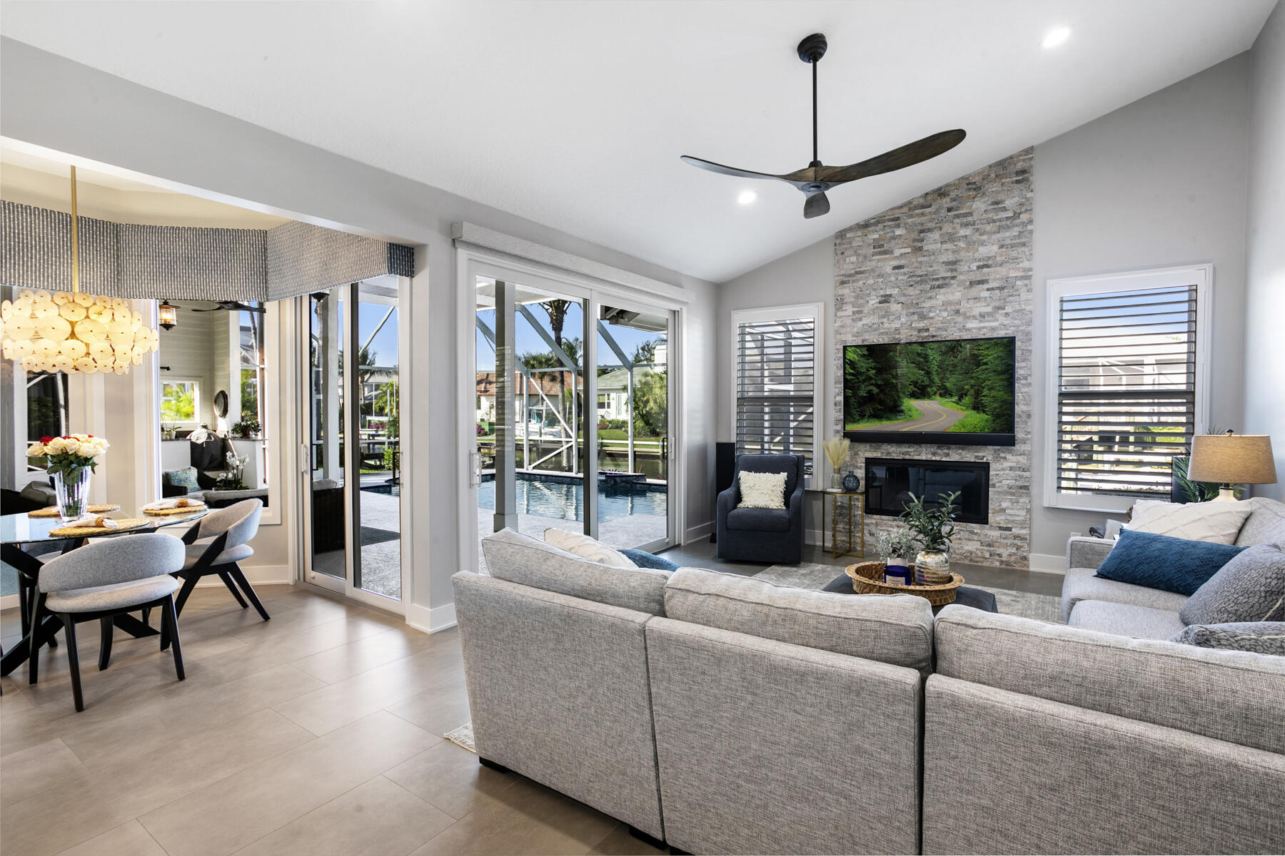 8665 SE Water Oak Place