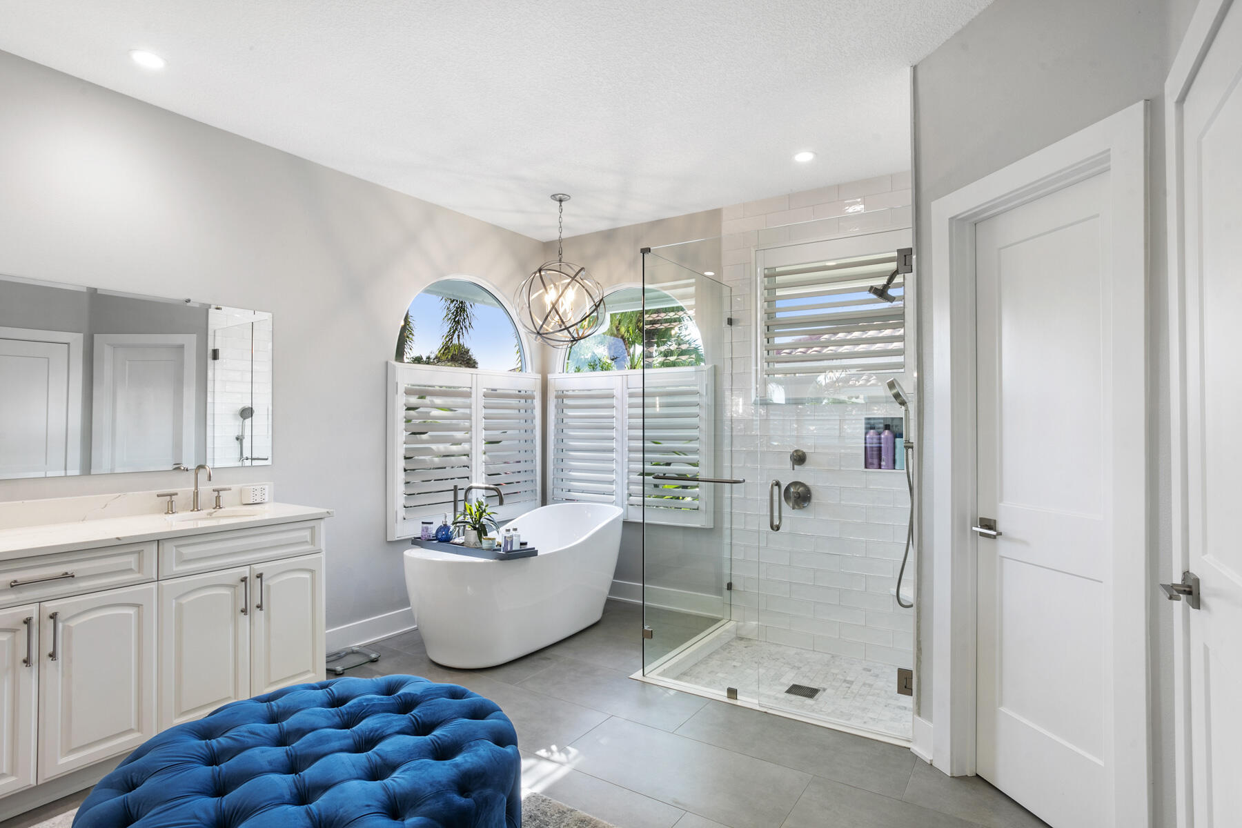 8665 SE Water Oak Place