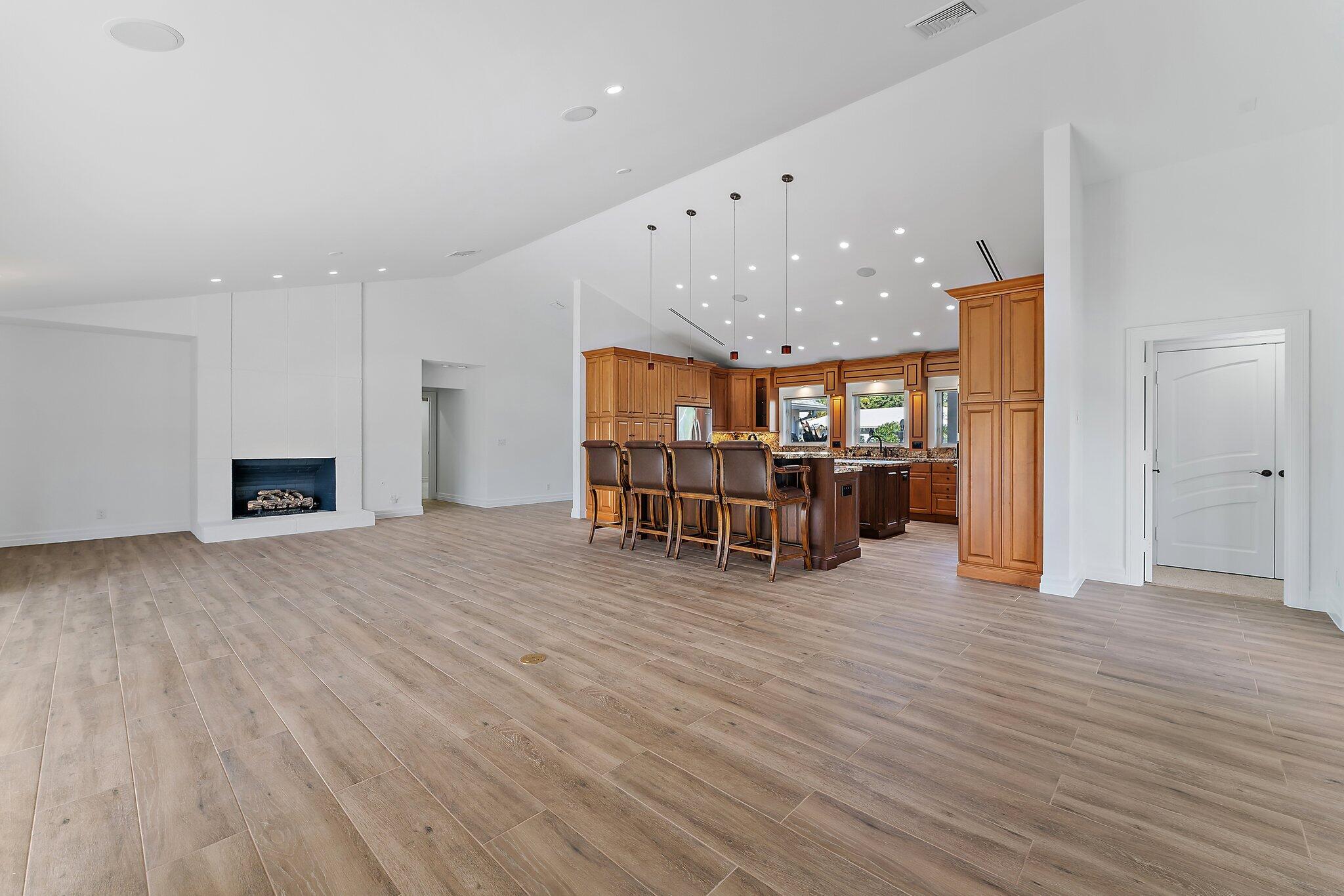 209 Fairway W
