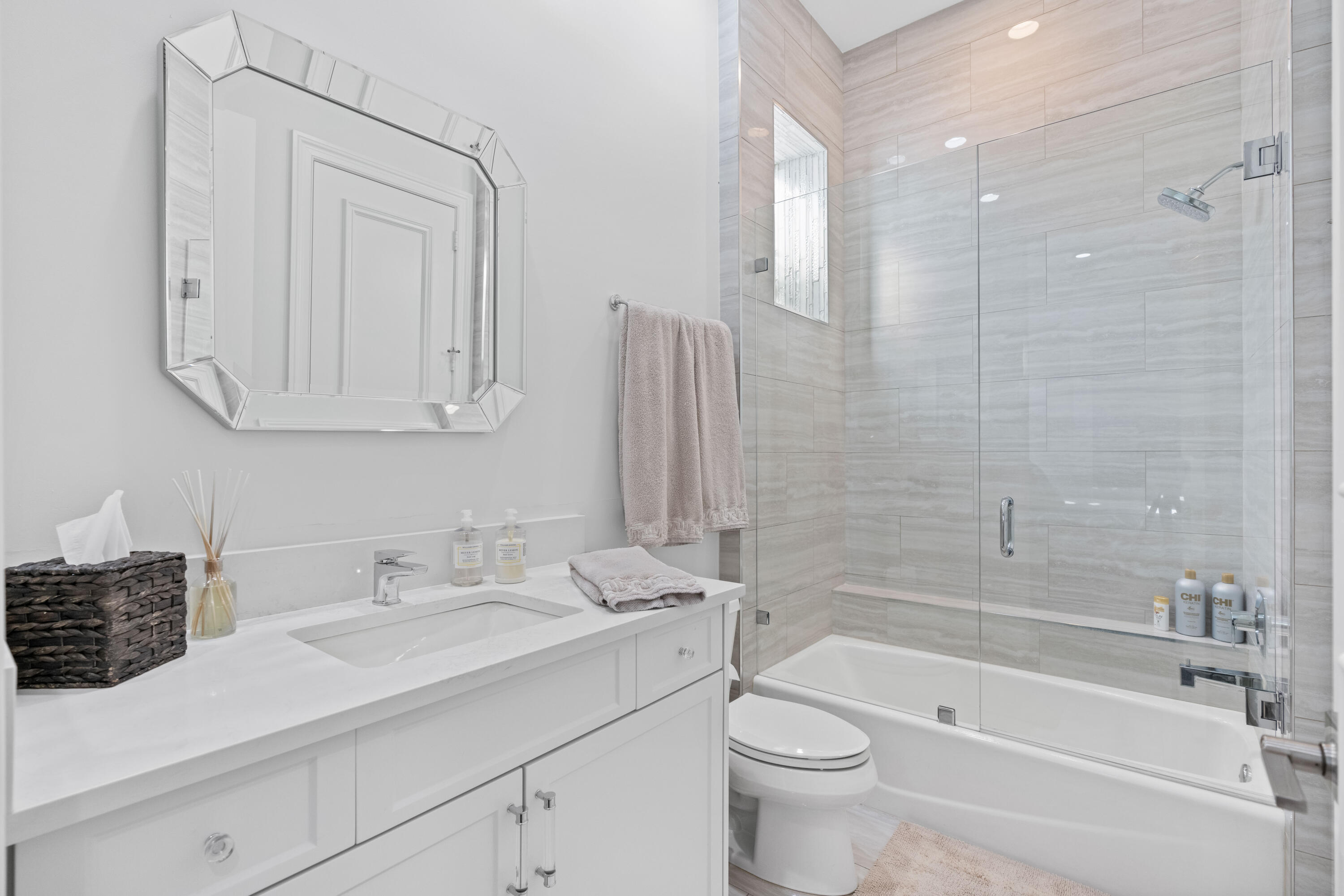 11216 Orange Hibiscus Lane