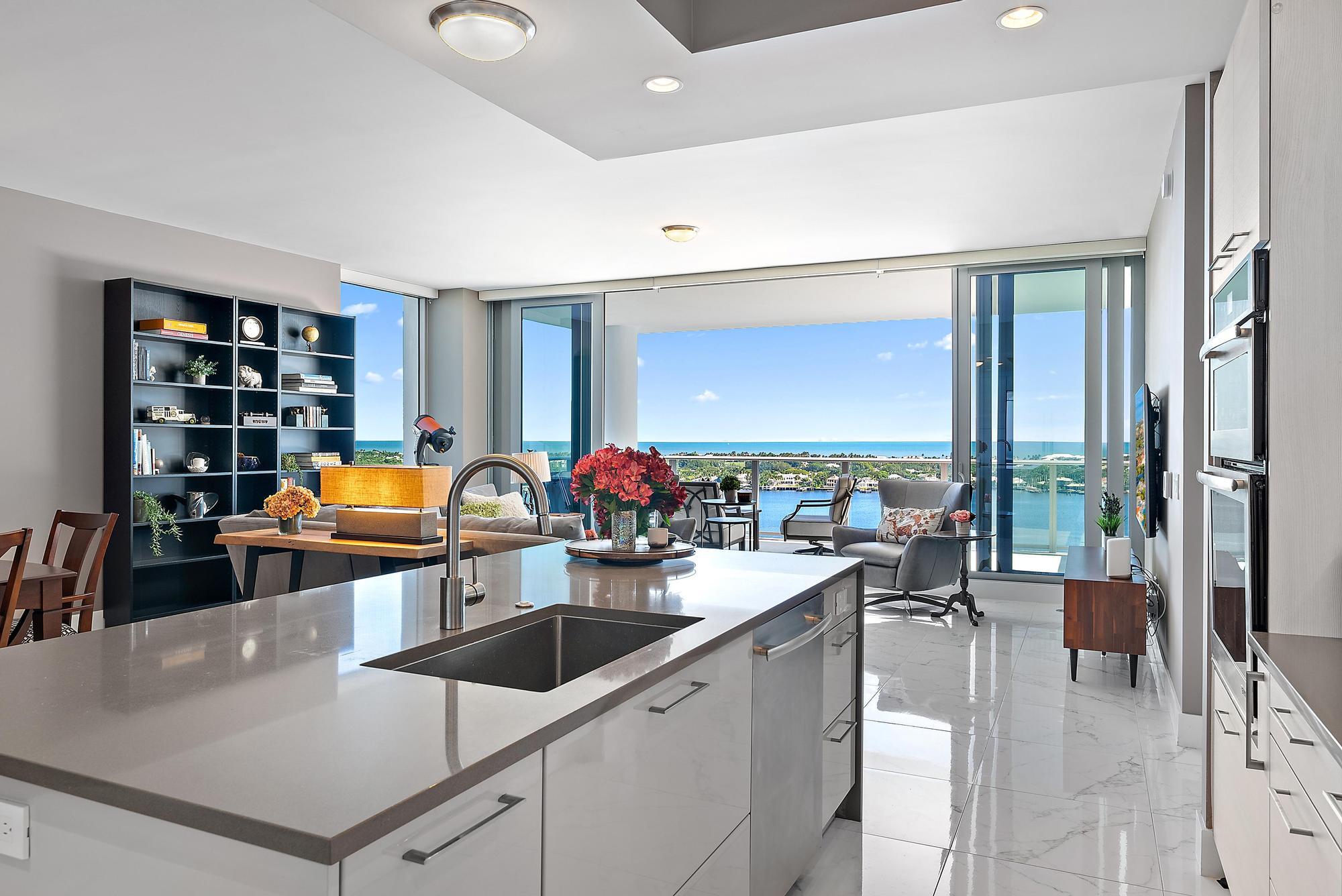 1 Water Club Way 1604