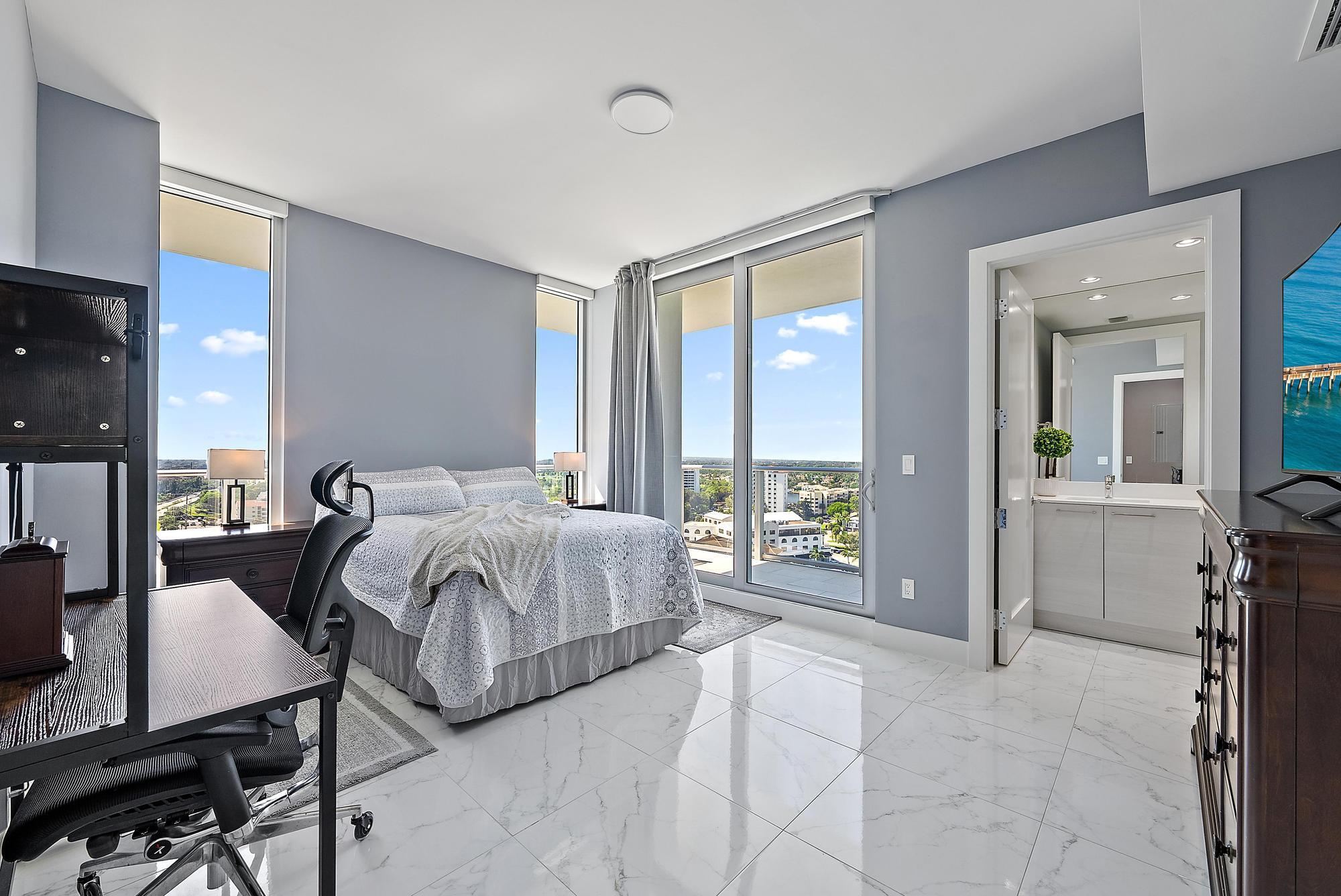 1 Water Club Way 1604