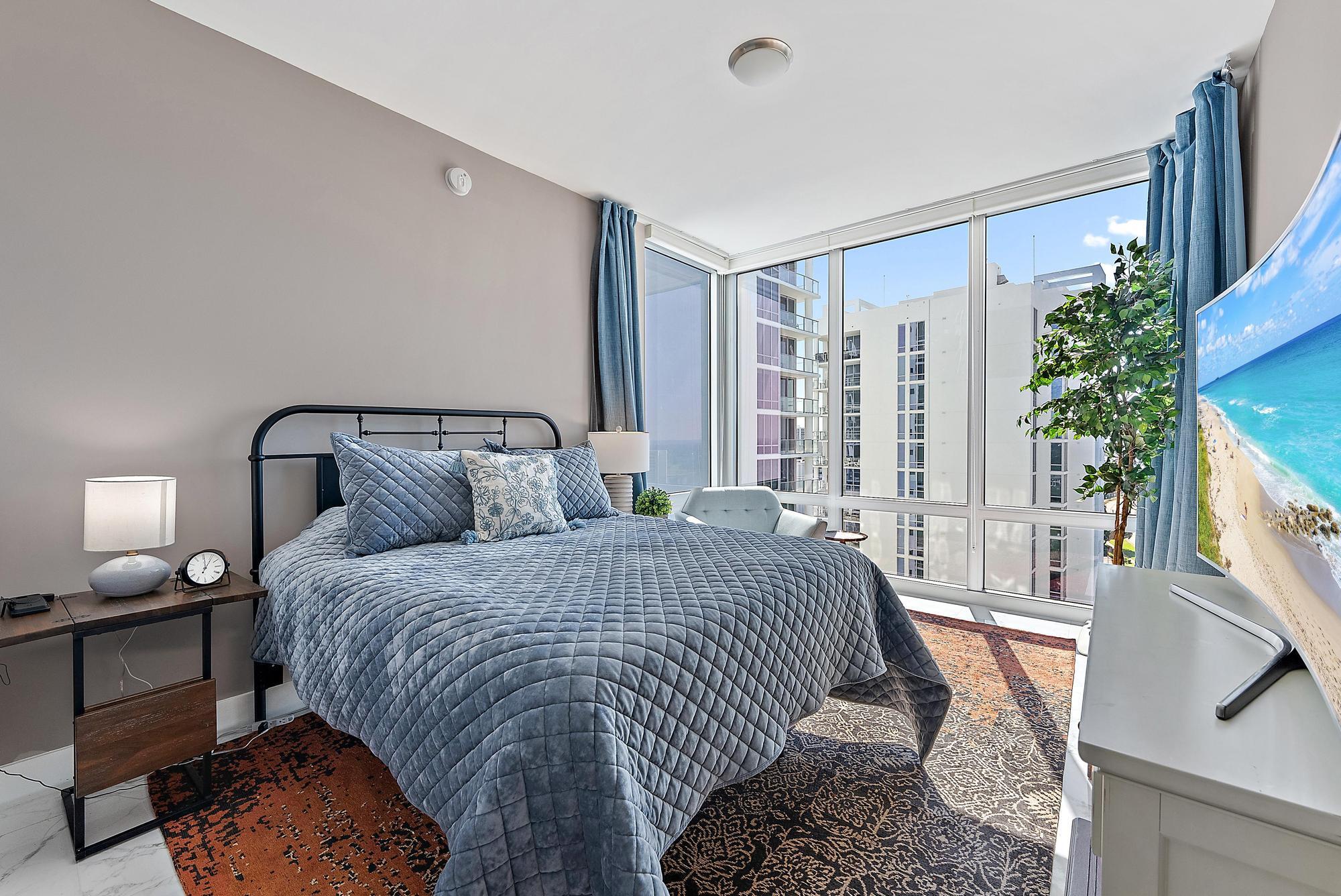 1 Water Club Way 1604