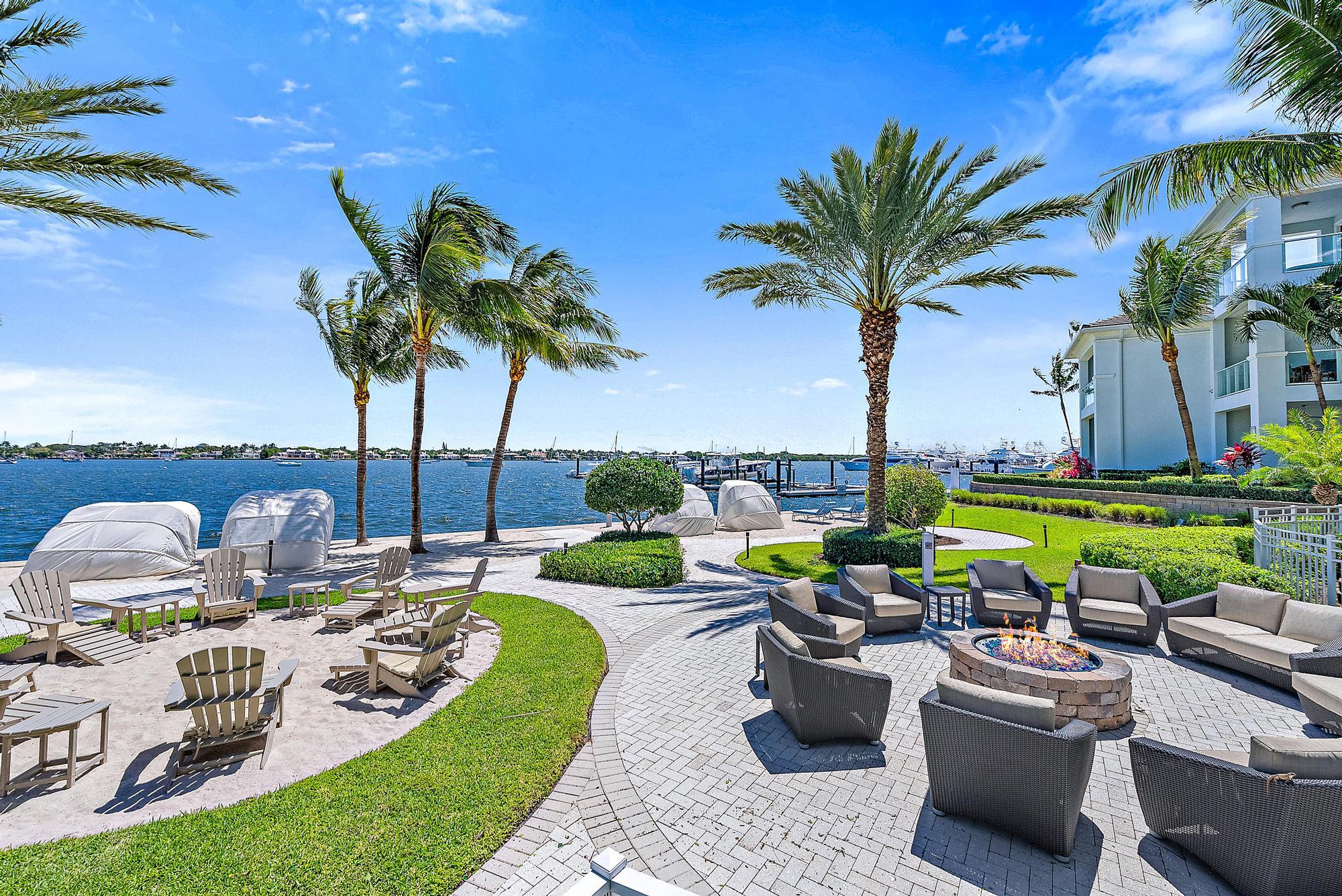 1 Water Club Way 1604