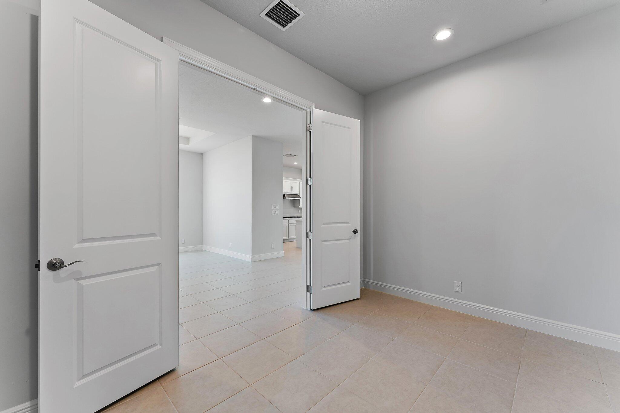 12594 Nautilus Circle