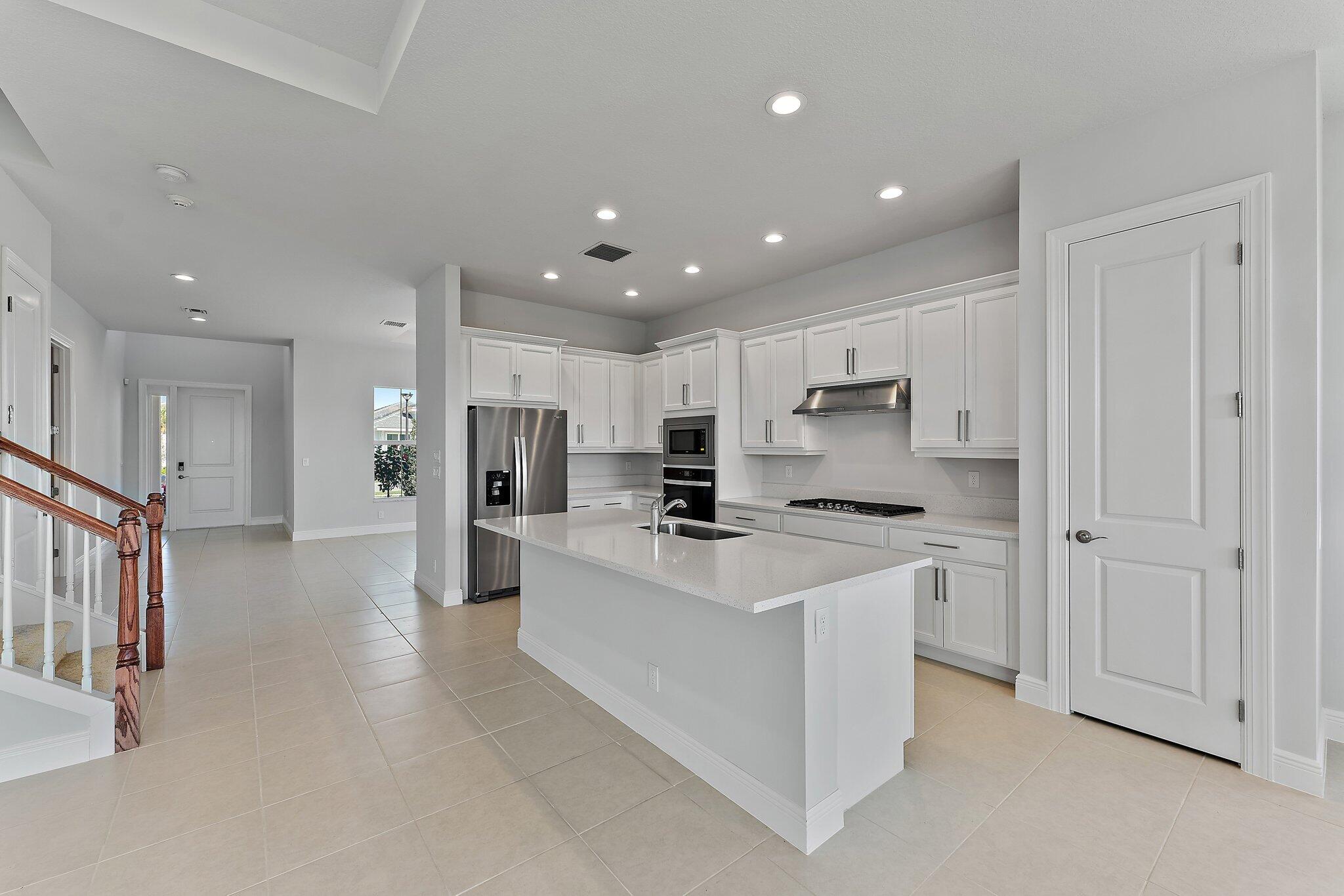 12594 Nautilus Circle