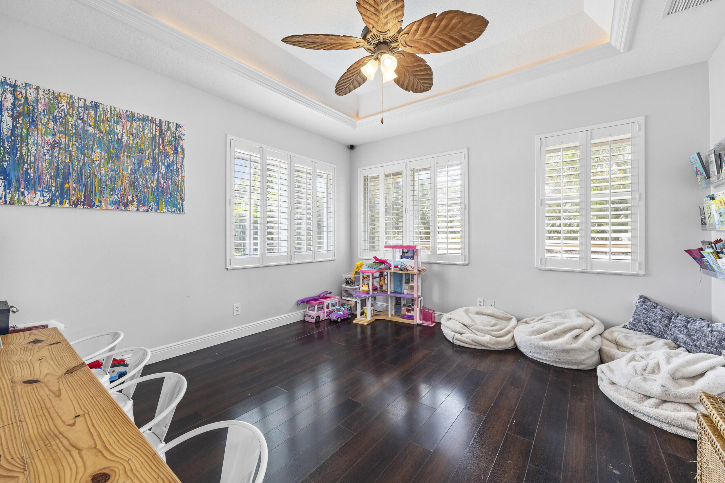 9806 SE Landing Place